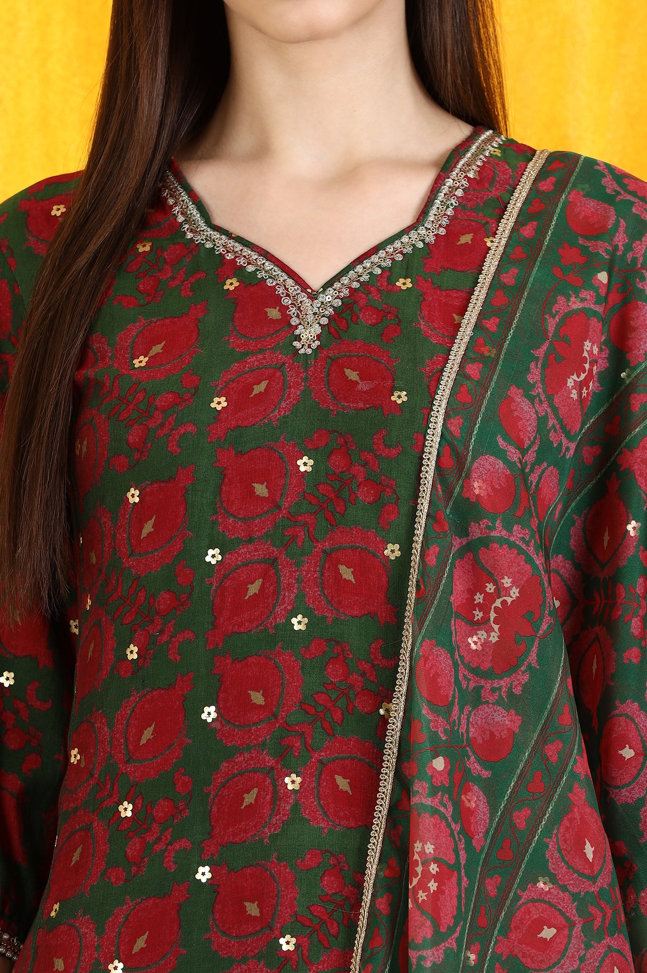 Green Printed Zari Embroidered Straight Kurta with Pants and Organza Dupatta - Image 4