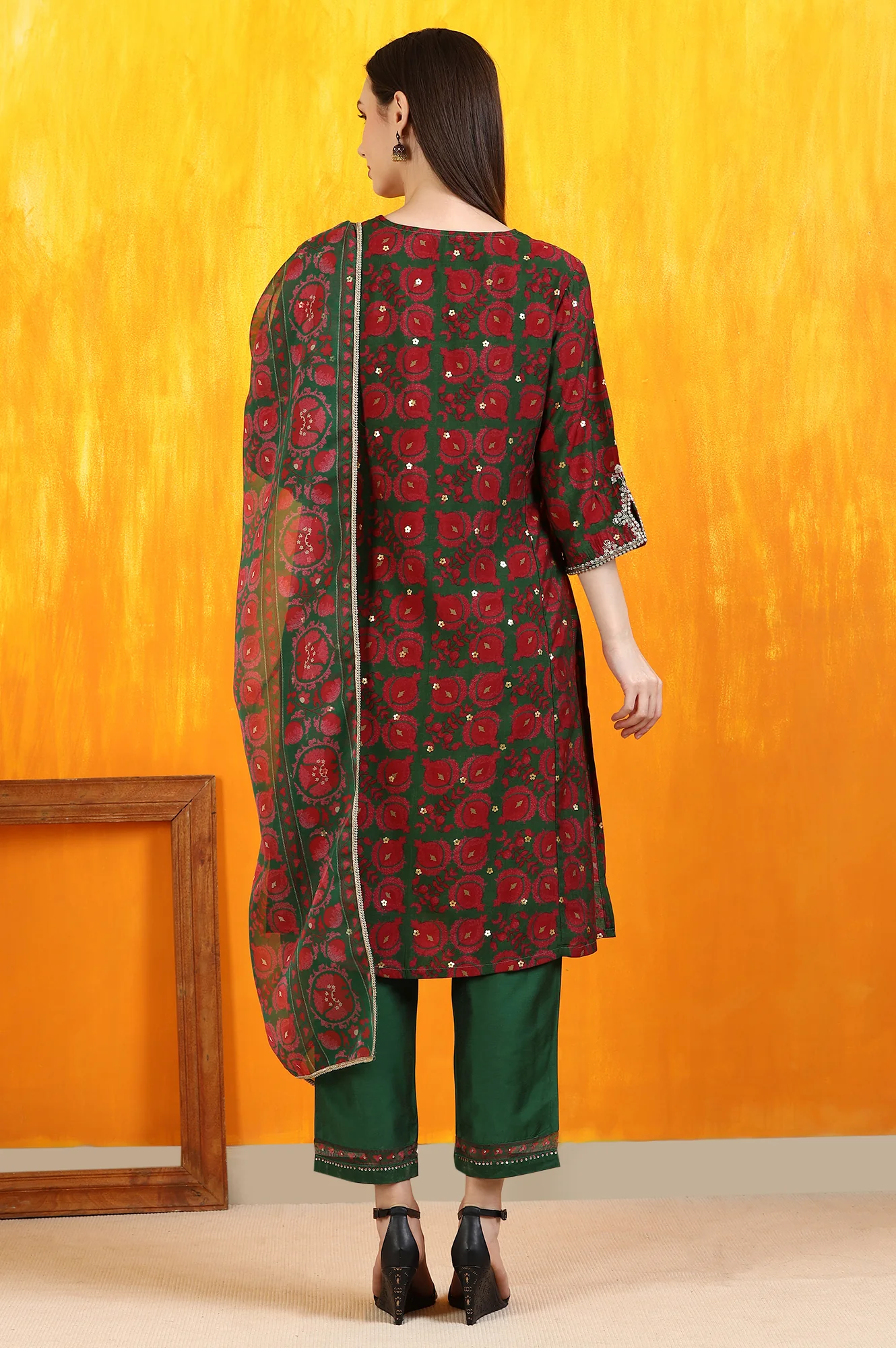 Green Printed Zari Embroidered Straight Kurta with Pants and Organza Dupatta - Image 6