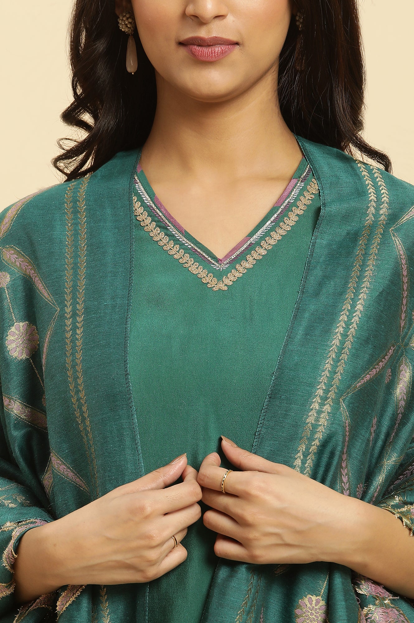 Green Solid Kurta, Pants And Jacquard Dupatta - Image 6