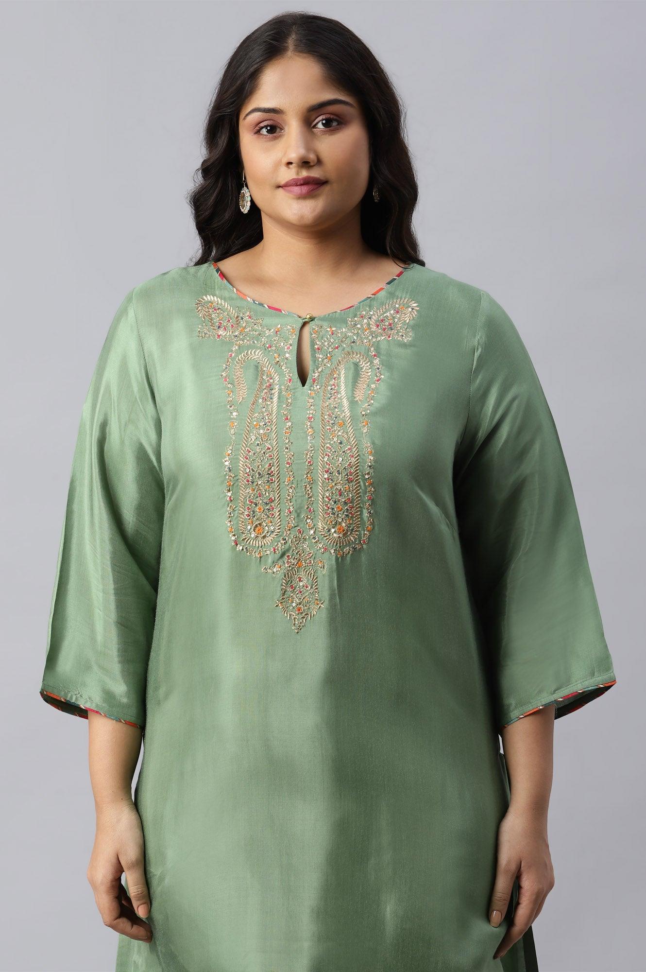 Green Straight Plus Size kurta With Embroidered Yoke - Image 5
