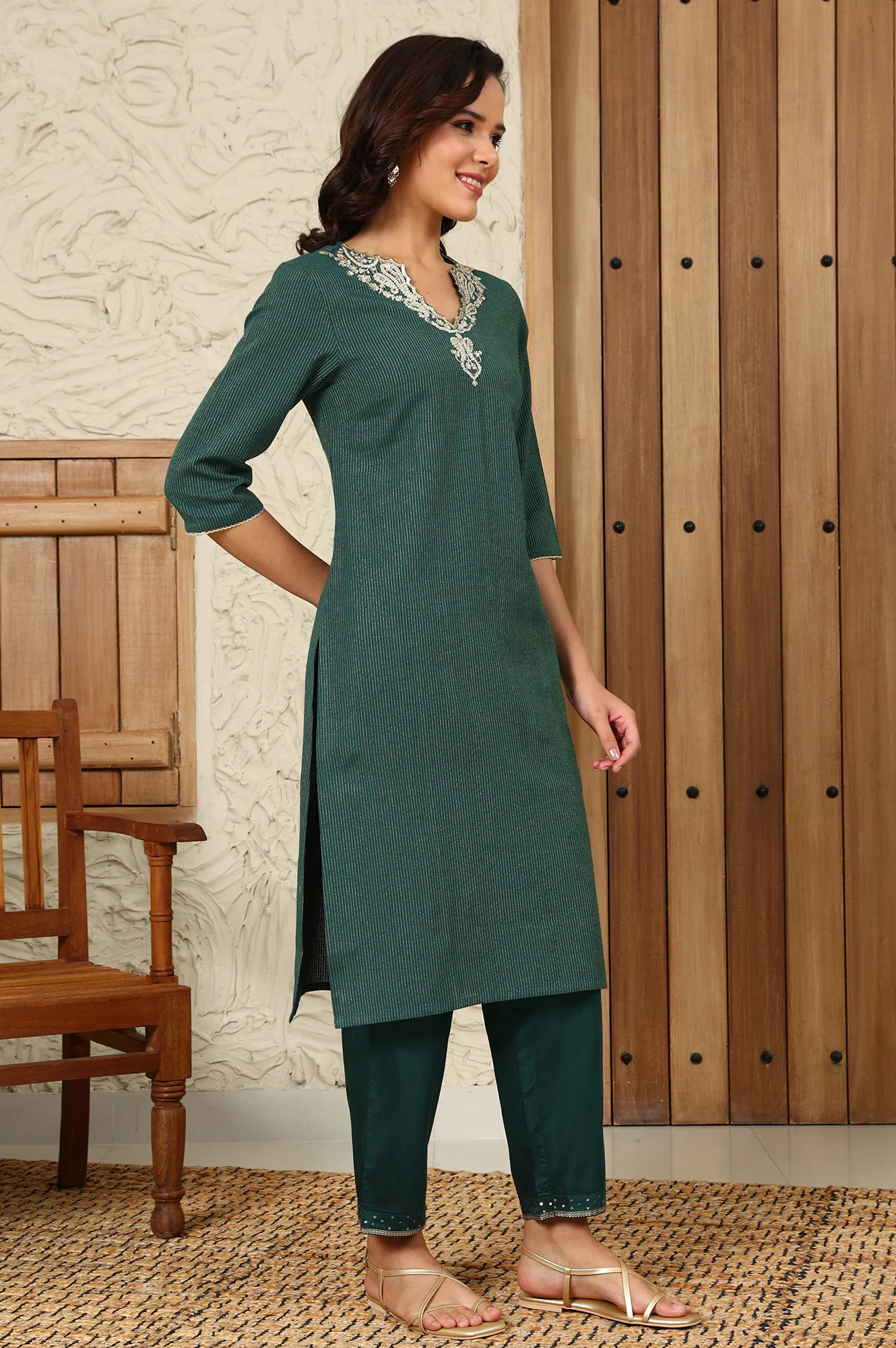 Green Yarn-Dyed Embroidered Cotton Flax Straight Kurta With Lurex Stripes - Image 6