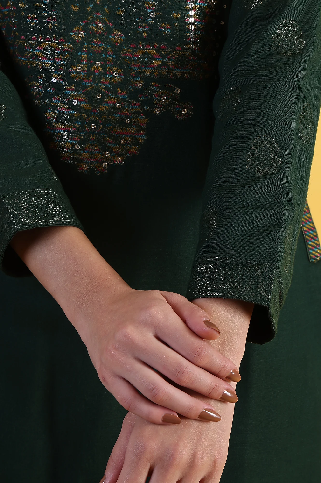 Green Yarn Dyed Sequins A-Line Kurta & Straight pant with Dupatta Set - Image 7
