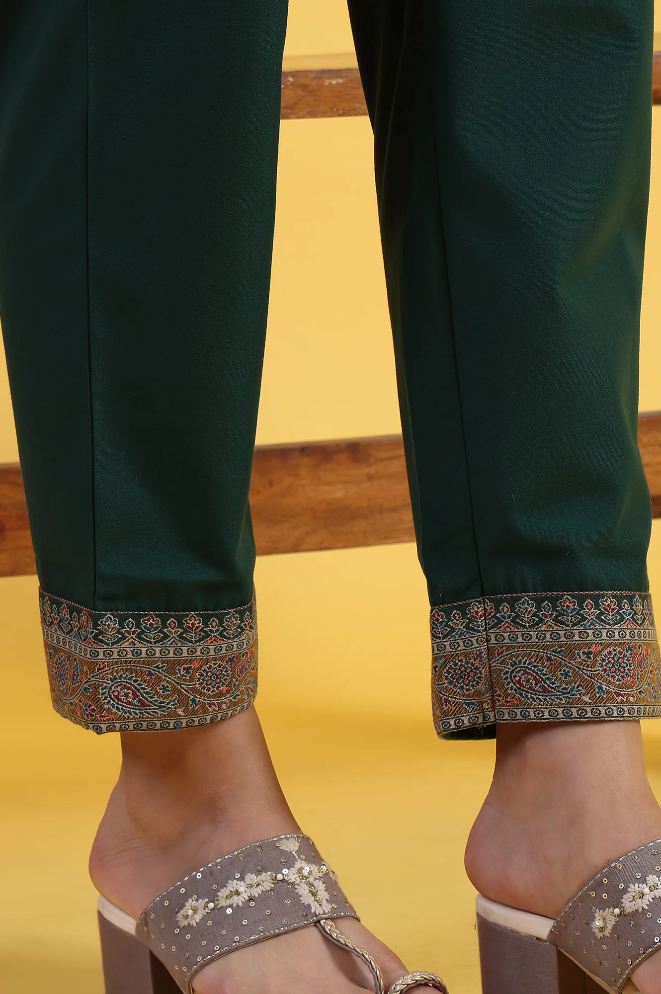 Green Yarn Dyed Sequins Straight Kurta & Straight pant with Dupatta Set - Image 9