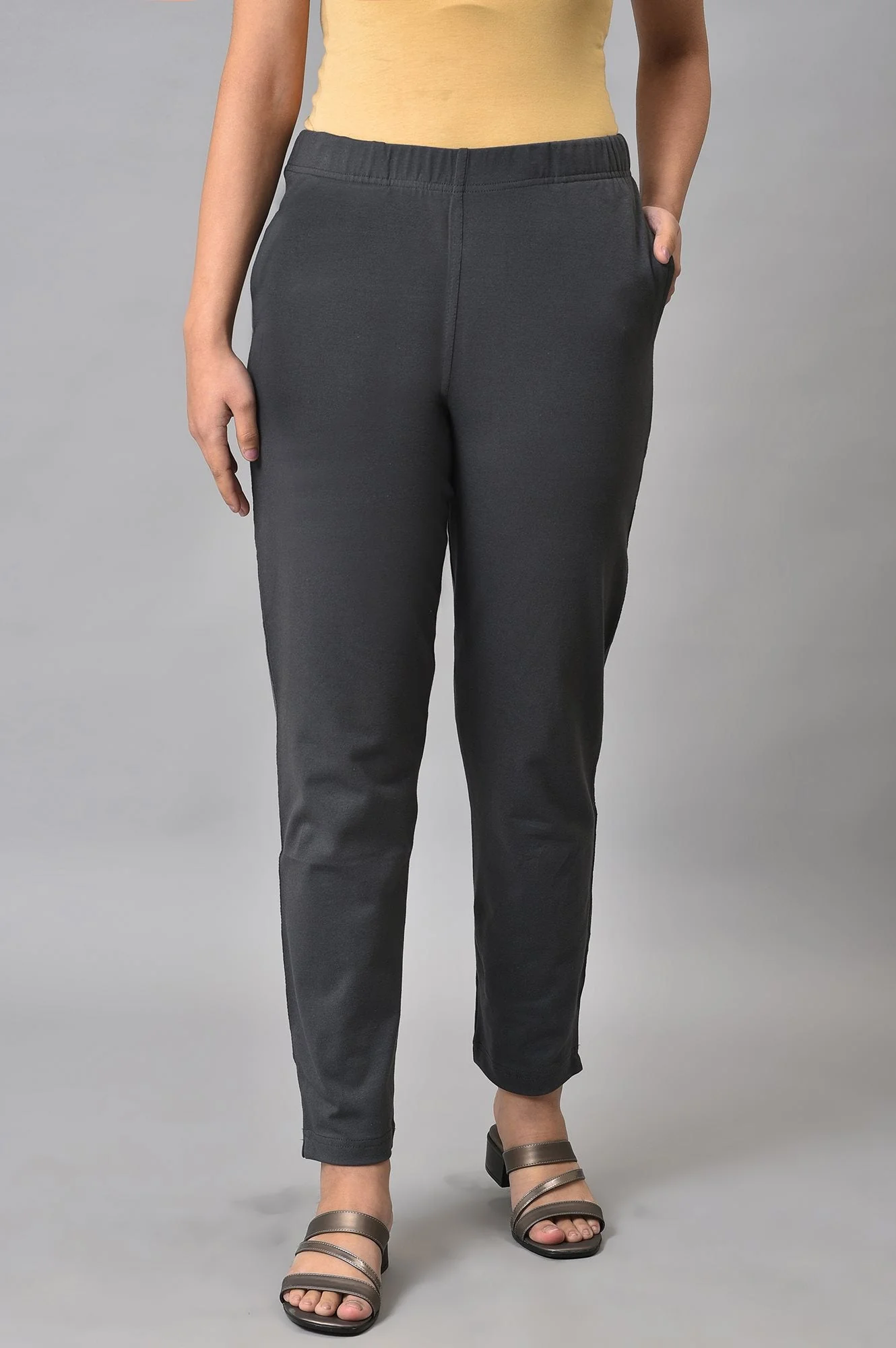 Elleven Women's Grey Cotton Jersey Pants - Image 7