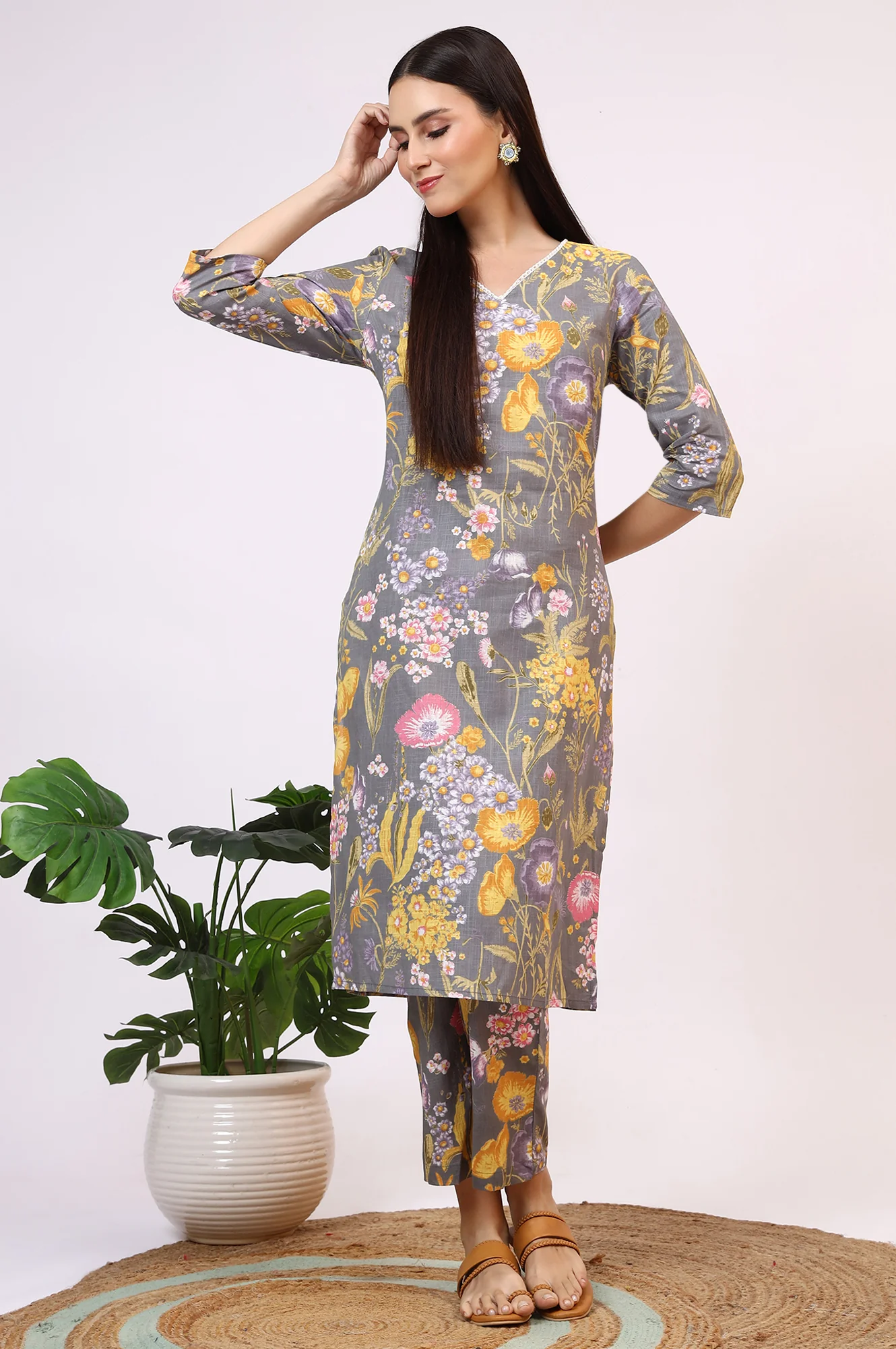 Grey Floral Printed Pure Cotton Straight Kurta and Pants Co-ord Set - Image 2