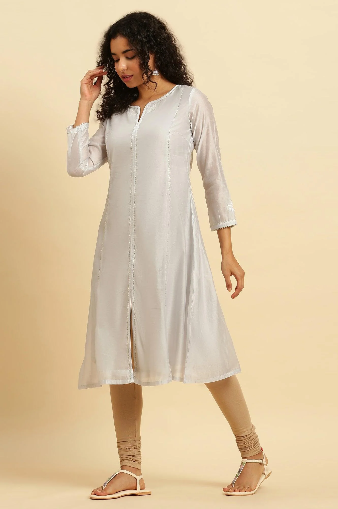 Grey Panelled Chanderi Zari Embroidered Straight Kurta - Image 4