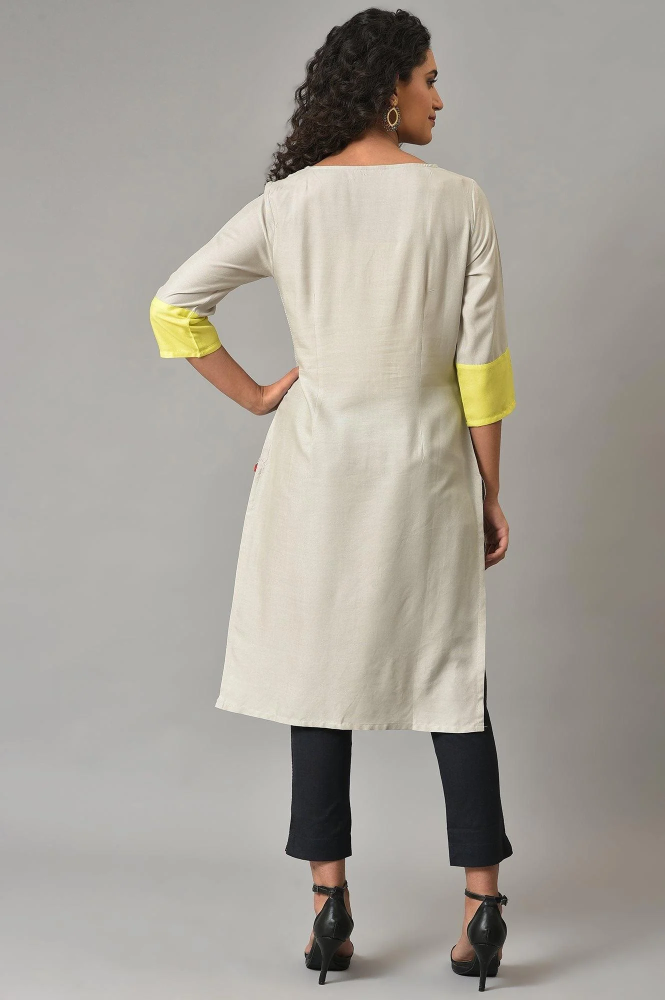 Grey Placement Print Plus Size Straight kurta - Image 2