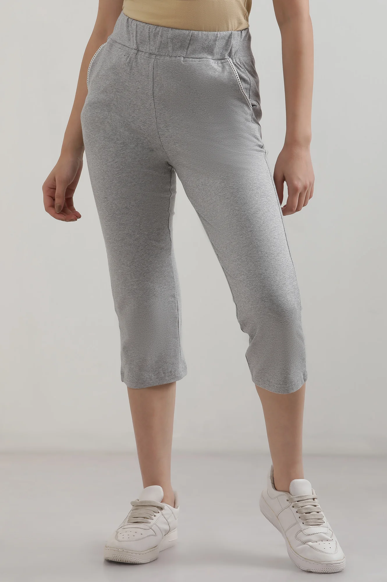 Elleven Women's Grey Solid Straight Fit Cotton Culottes With Slip On Closure - Image 2