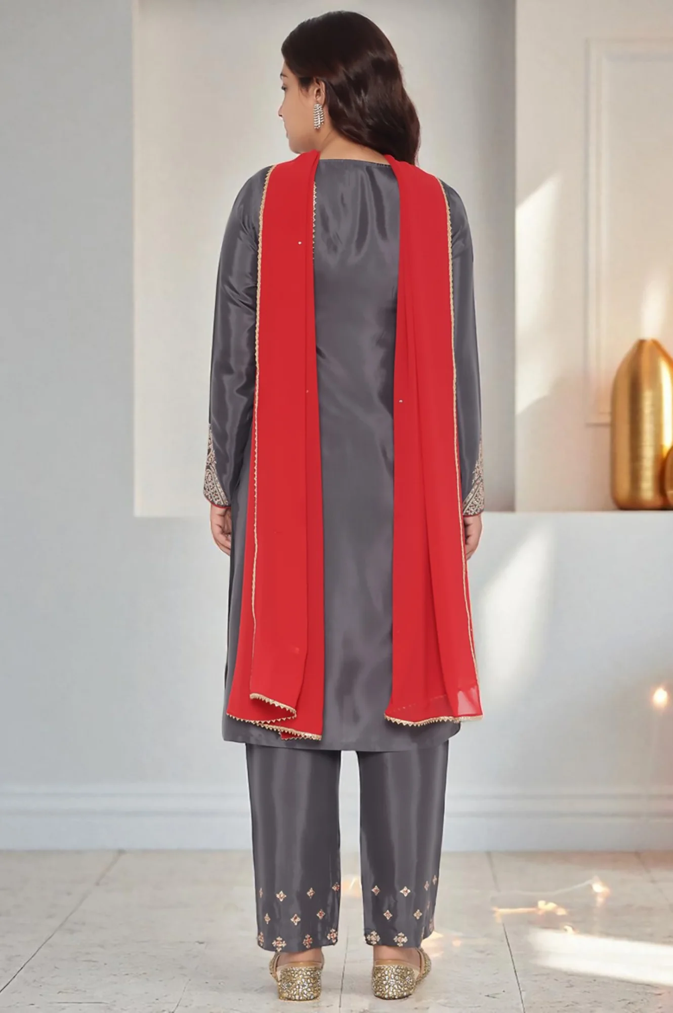 Grey Solid Printed Shantung Straight Kurta, Straight Pant and Dupatta Set - Image 4