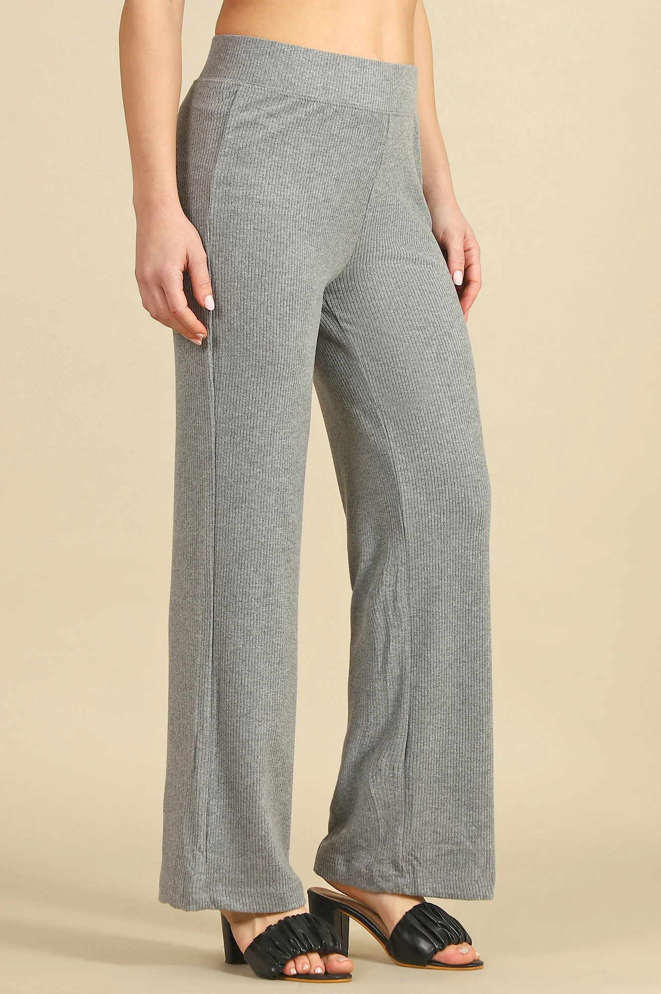 Elleven Women's Grey Solid Straight Fit Pants With Slip On Closure - Image 6
