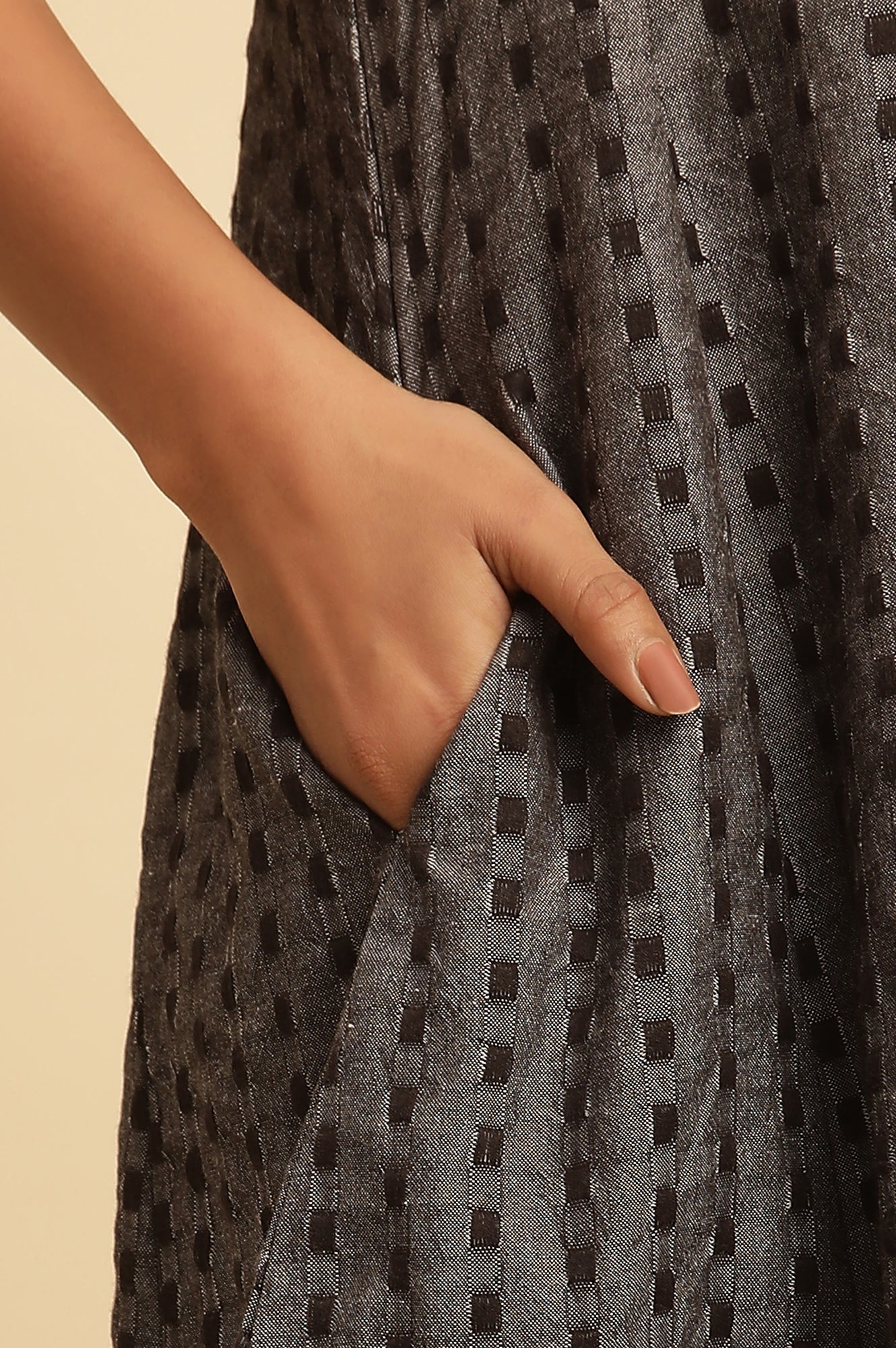 Grey Textured Fit And Flared Western Dress - Image 7
