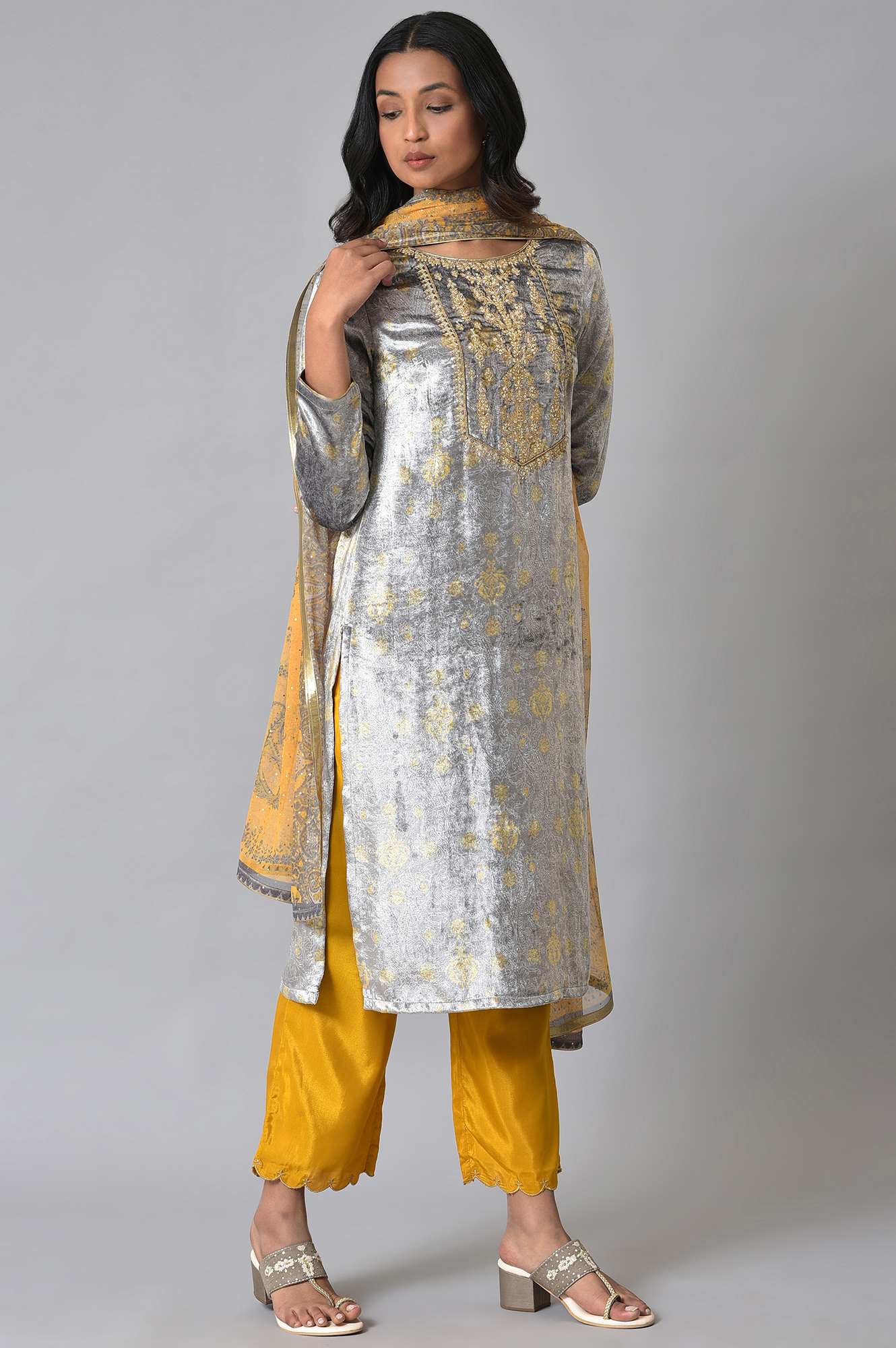 Grey Velvet Embroidered kurta With Yellow Pants And Printed Dupatta - Image 4