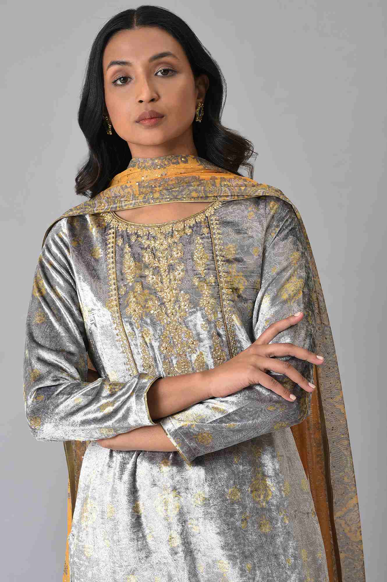 Grey Velvet Embroidered kurta With Yellow Pants And Printed Dupatta - Image 5