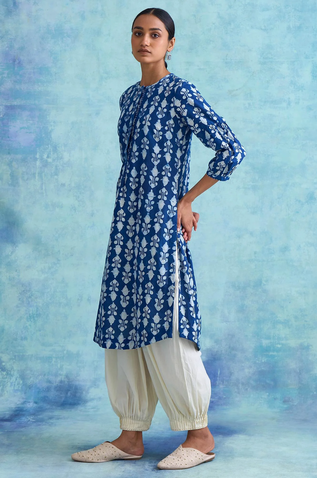 Indigo Booti Dabu Print kurta - Image 3