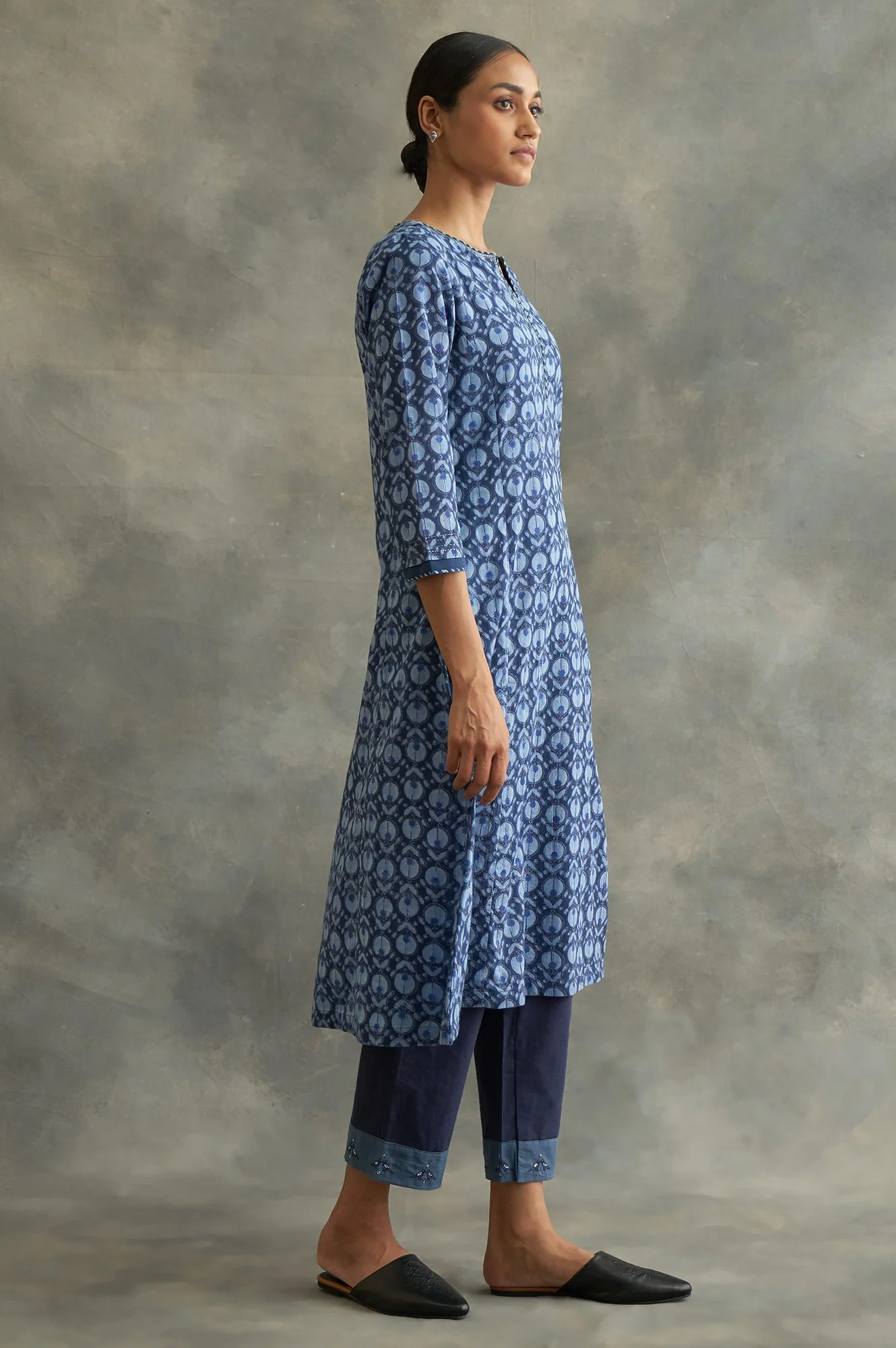 Indigo Handblock Printed Flared kurta - Image 4