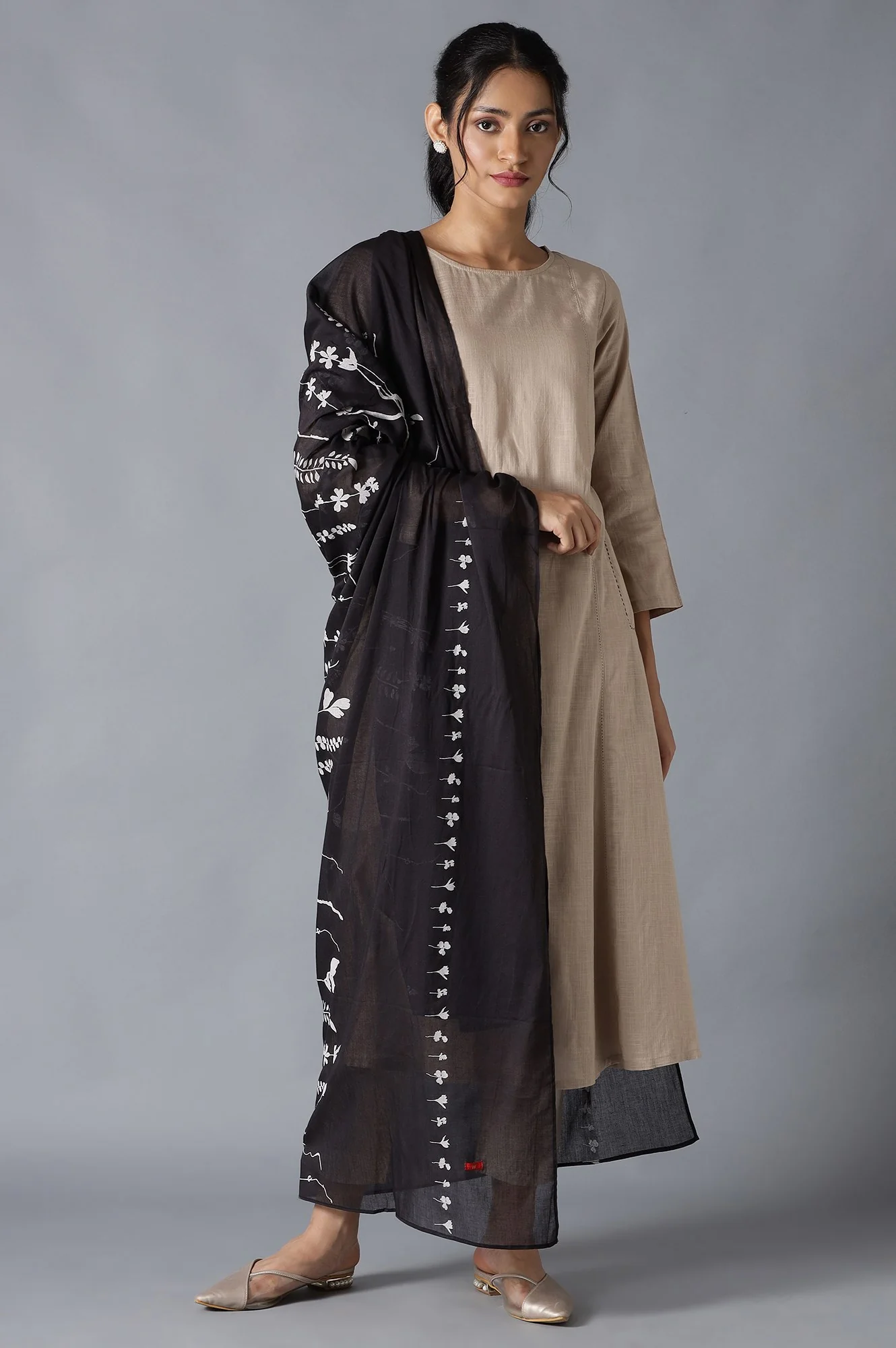 Jet Black Floral Print Dupatta - Image 3