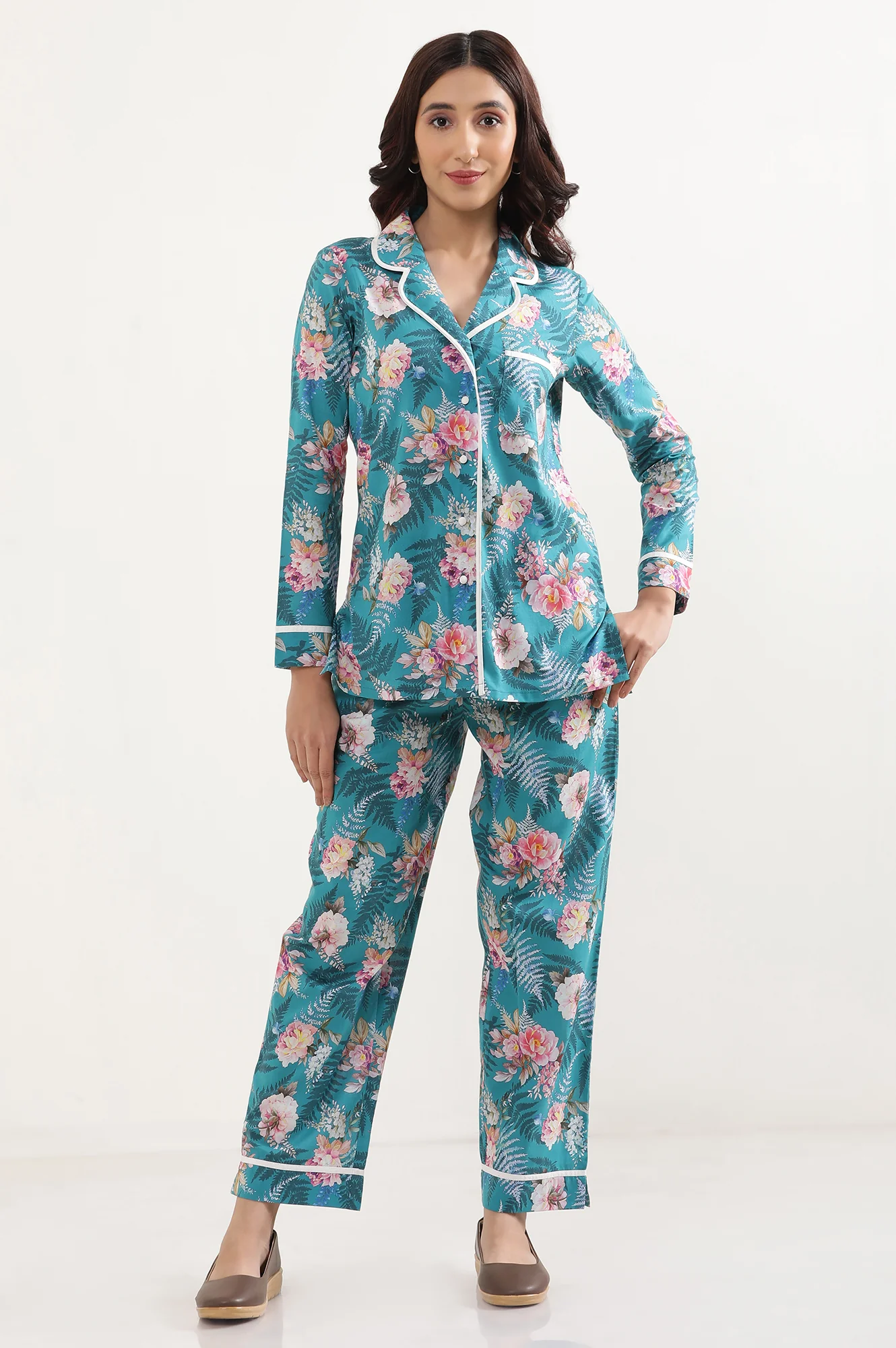 Elleven Women's Green Floral Printed Straight Fit Cotton Palazzo With Elasticated Waist - Image 3
