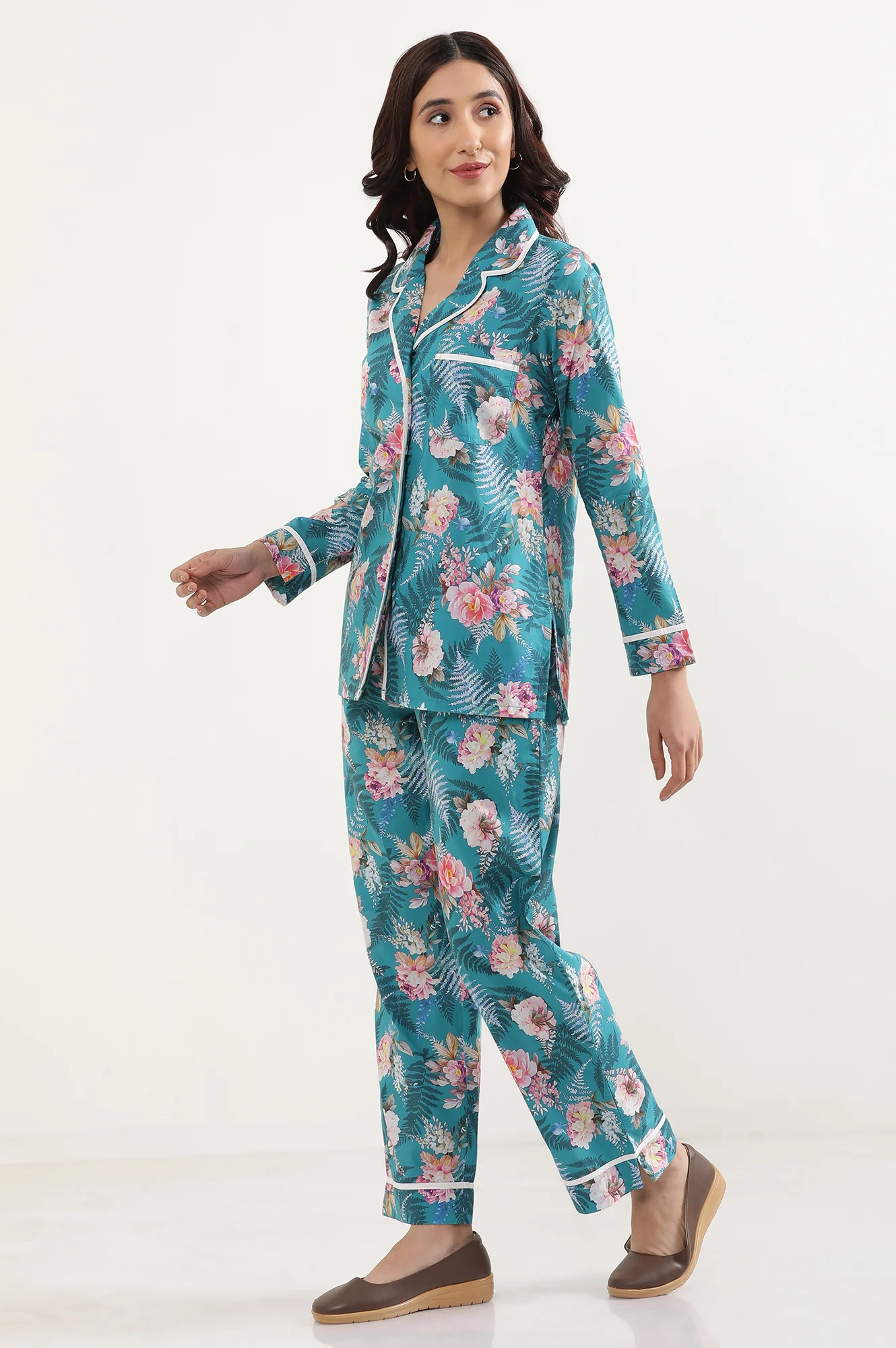 Elleven Women's Green Floral Printed Straight Fit Cotton Palazzo With Elasticated Waist - Image 4
