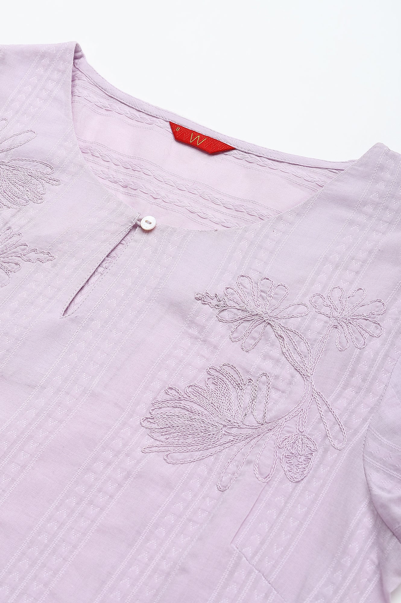Lavenden Textured Schffli kurta With Pants. - Image 2
