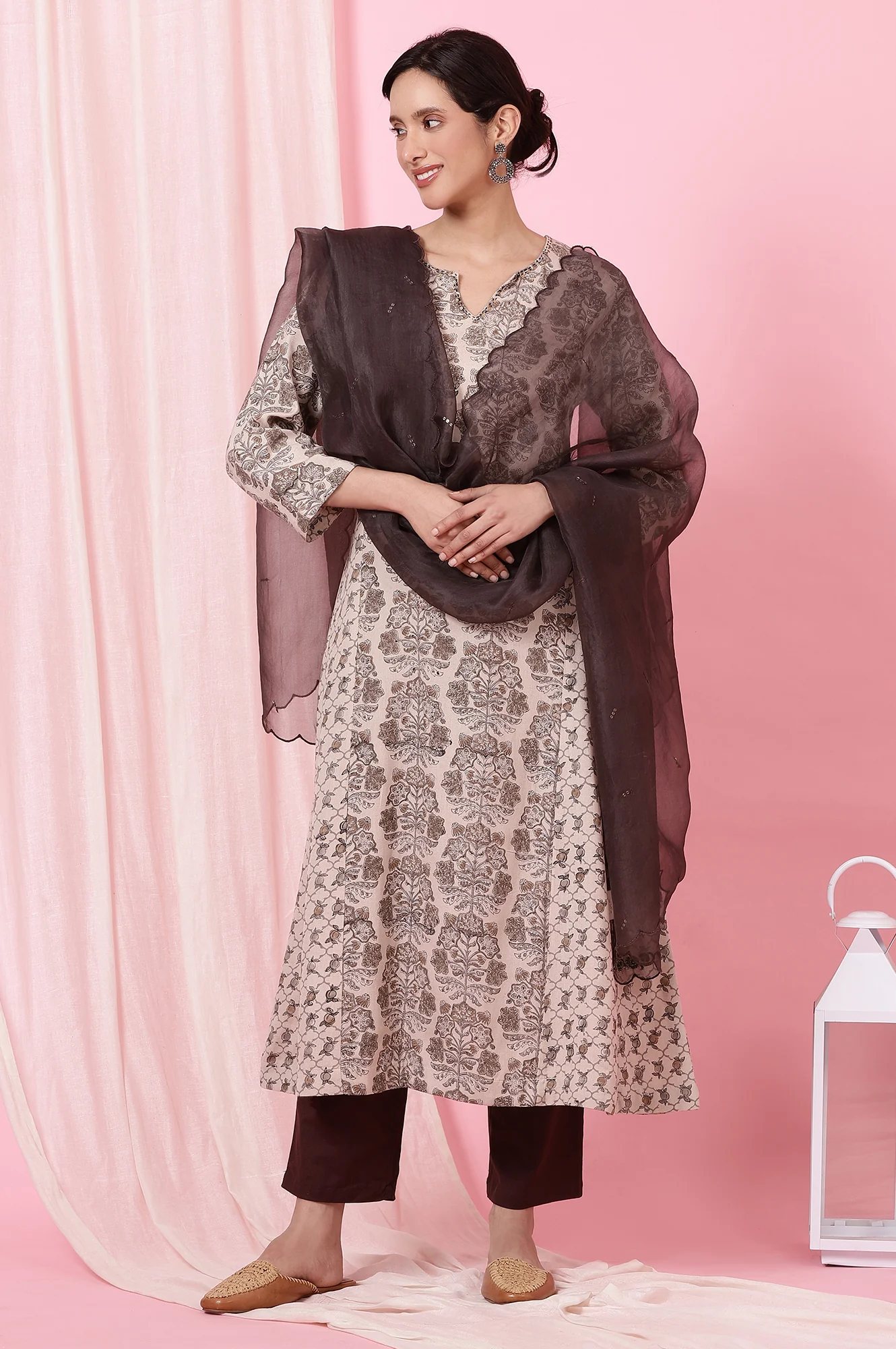 Lemon Yellow Silk Organza Embroidered Dupatta - Image 3