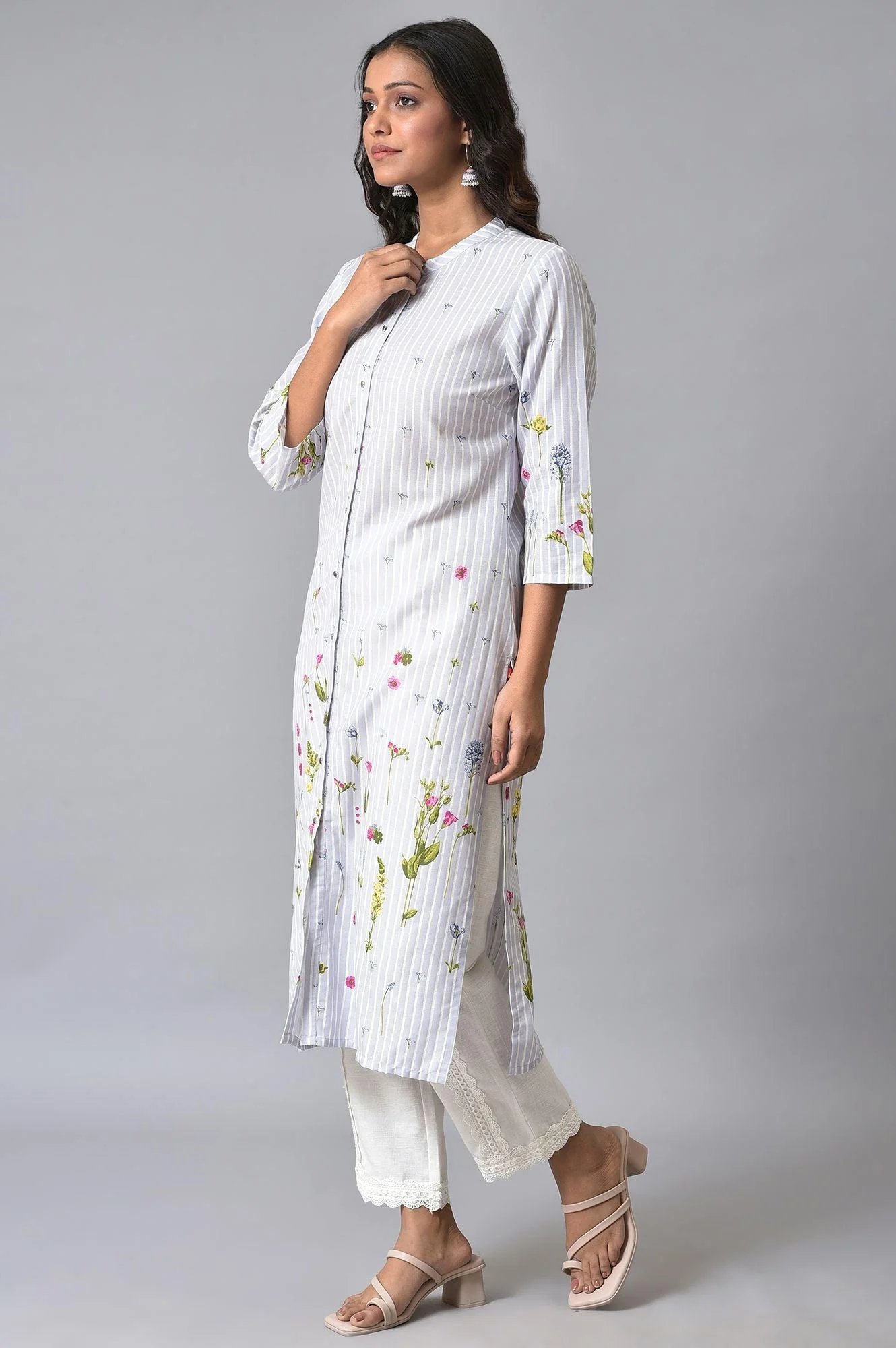 Light Blue Floral Printer Summer kurta Set - Image 3