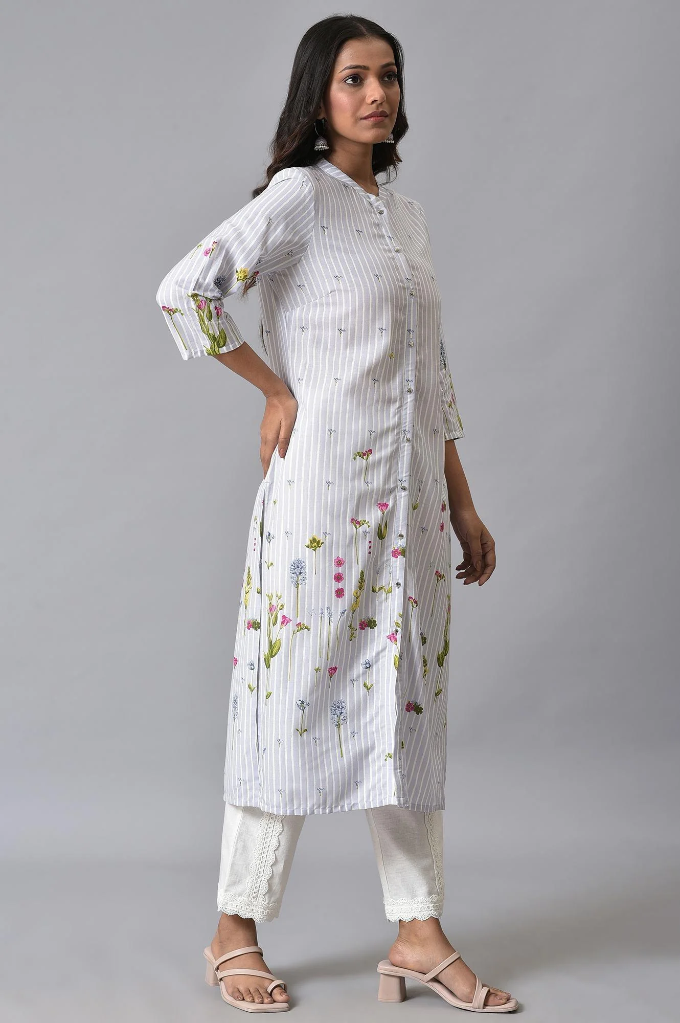 Light Blue Floral Printer Summer kurta Set - Image 4