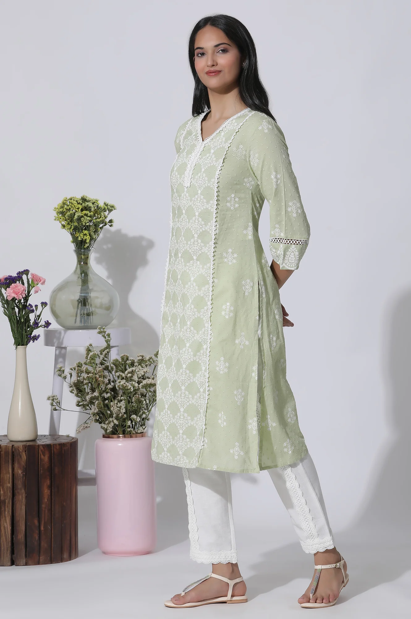 Light Green Printed Cotton Kurta with Lace Detailing - Image 4
