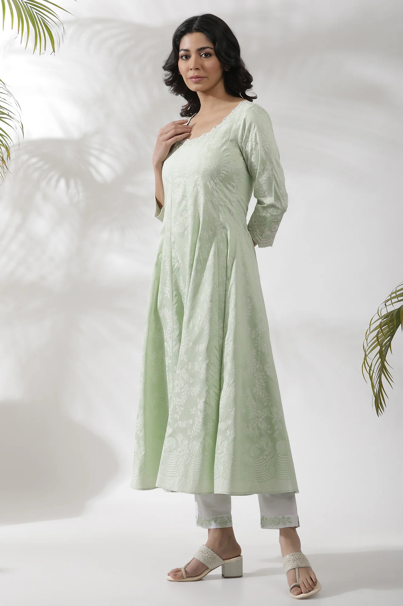 Light Green Embroidered Panelled Kurta, Pants And Dupatta Set - Image 3
