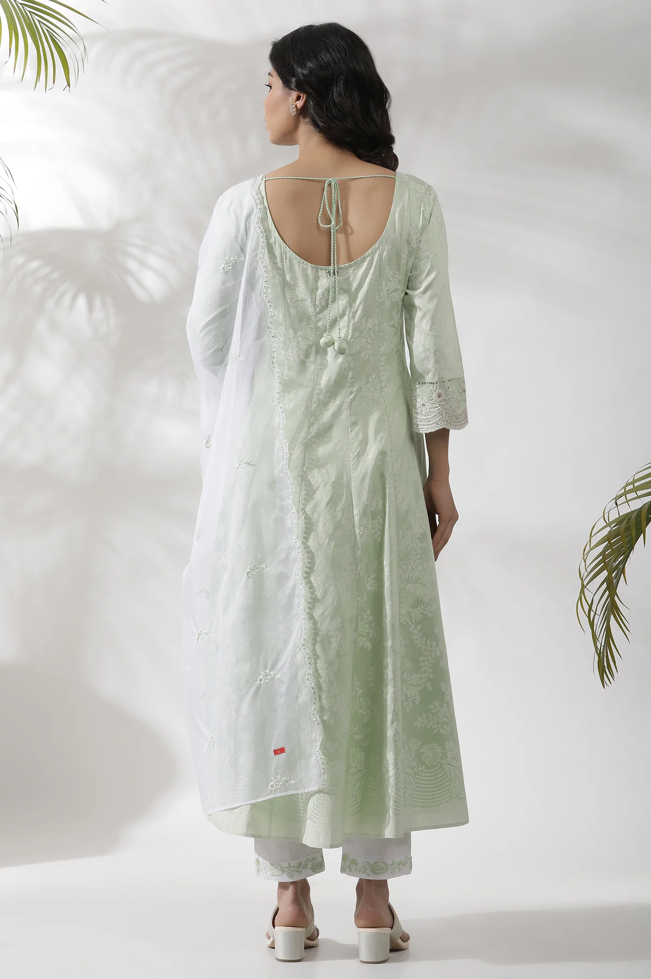Light Green Embroidered Panelled Kurta, Pants And Dupatta Set - Image 4