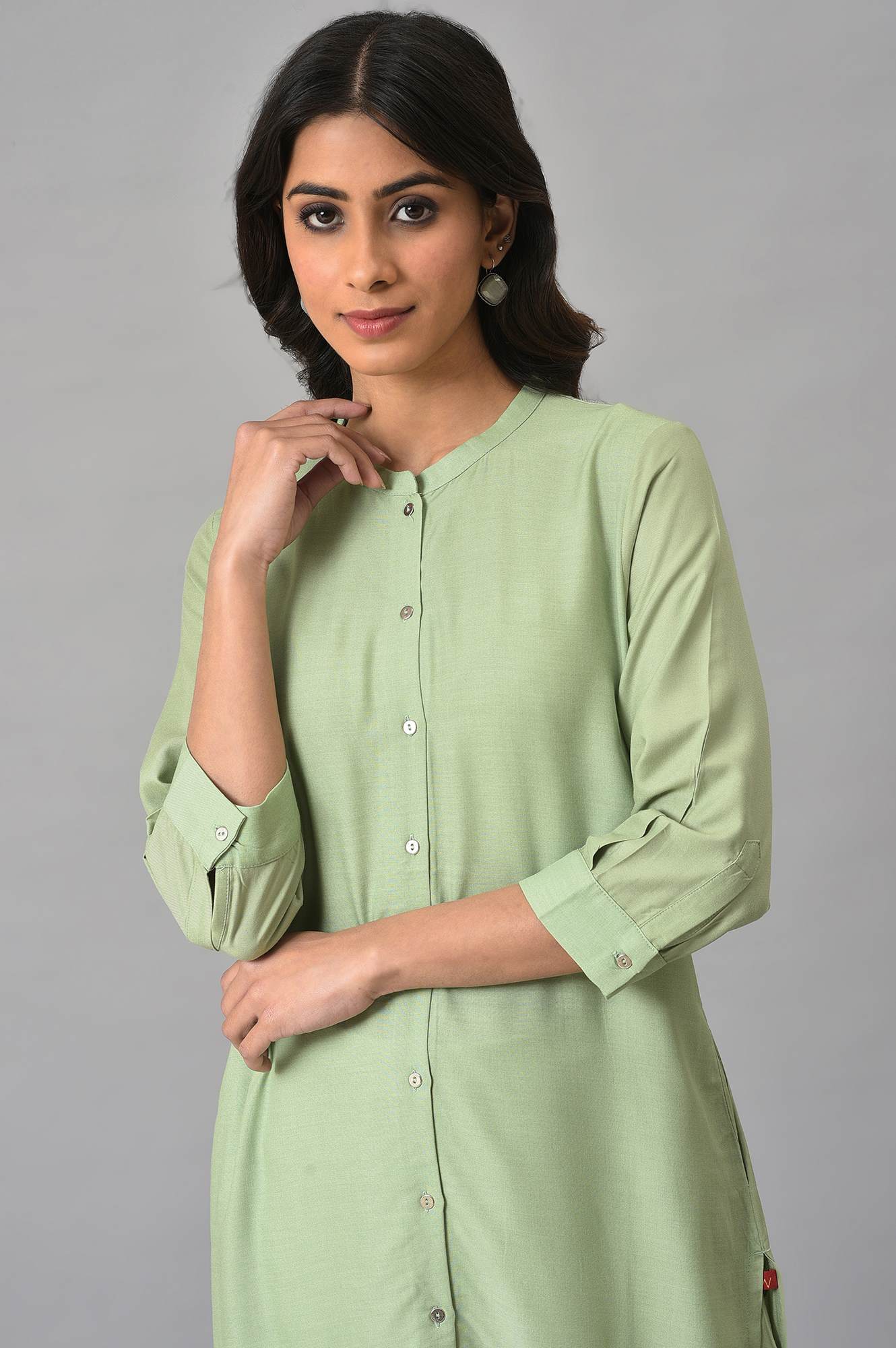 Light Green Floral Printed Lace Rayon Straight Kurta and Straight Pant Set - Image 2