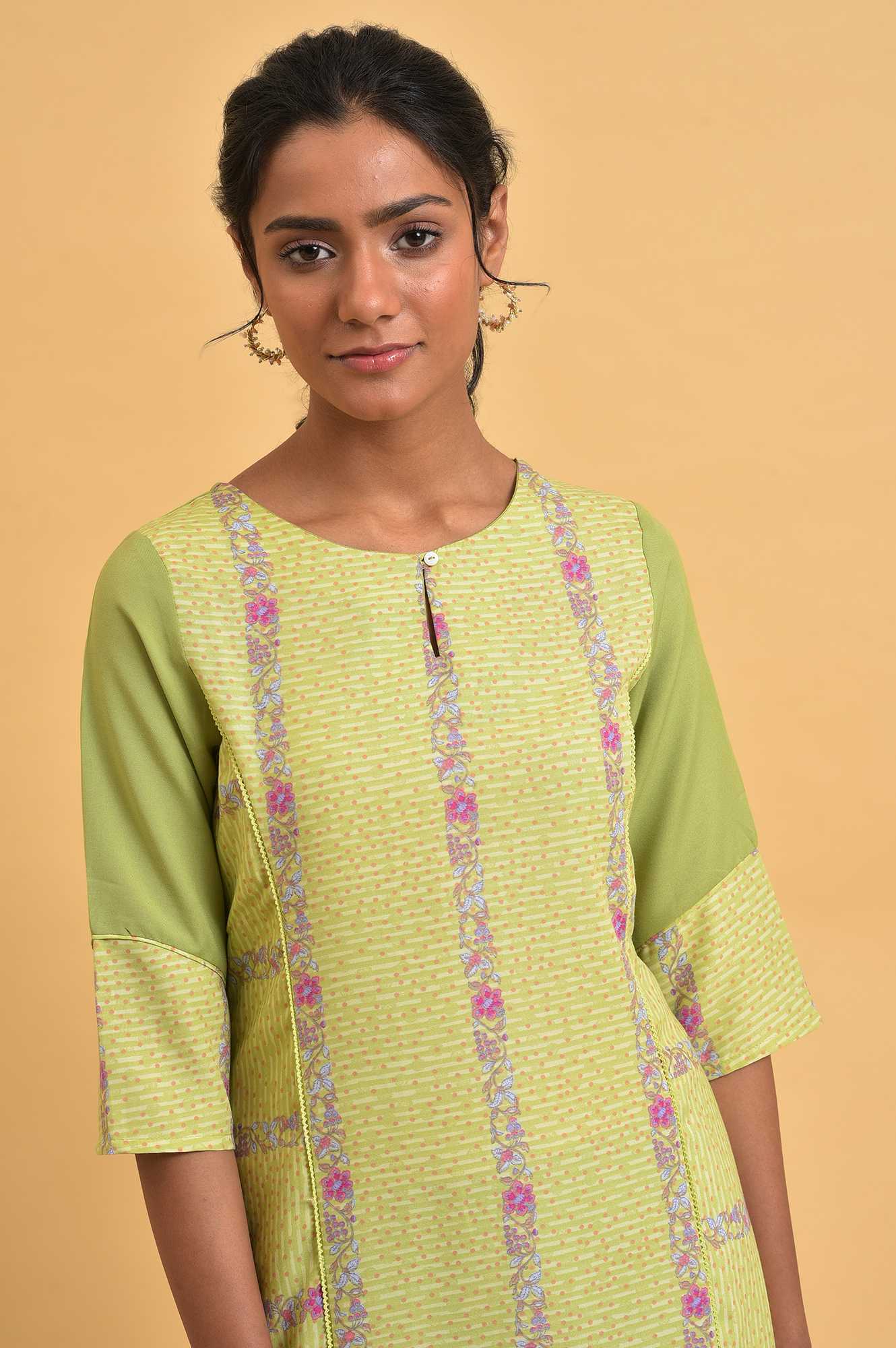 Light Green Floral Printed Lace Spun Poly A-Line Kurta and Straight Pant Set - Image 2