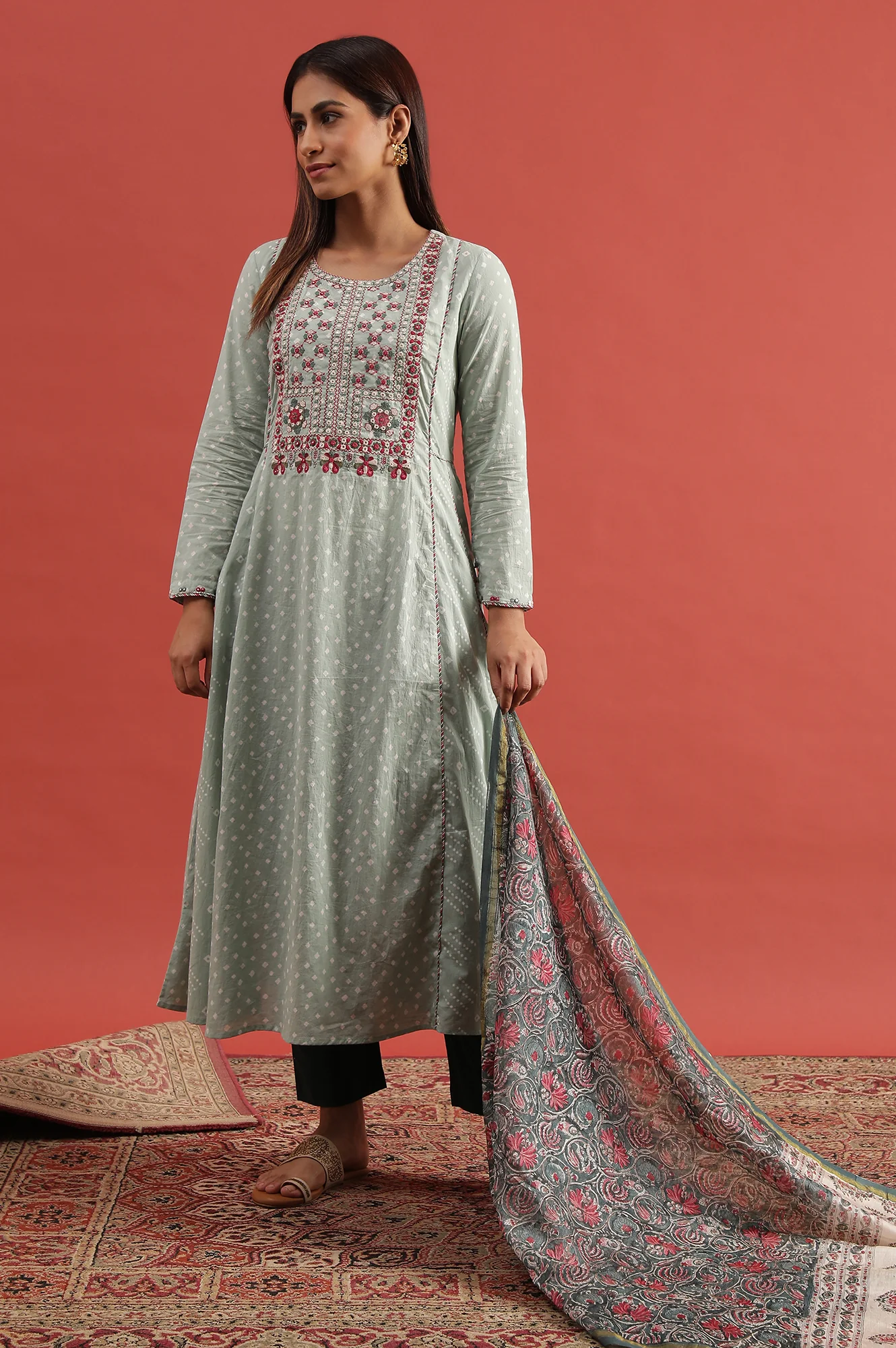 Light Green Hand Block Print Kurta With Embroidery - Image 5