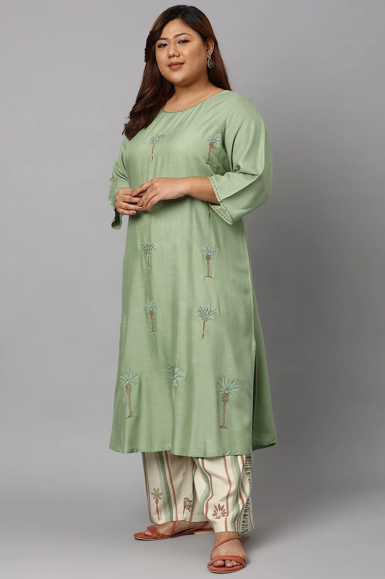 Light Green Plus Size Embroidered kurta With Printed Parallel Pants And Dupatta - Image 3