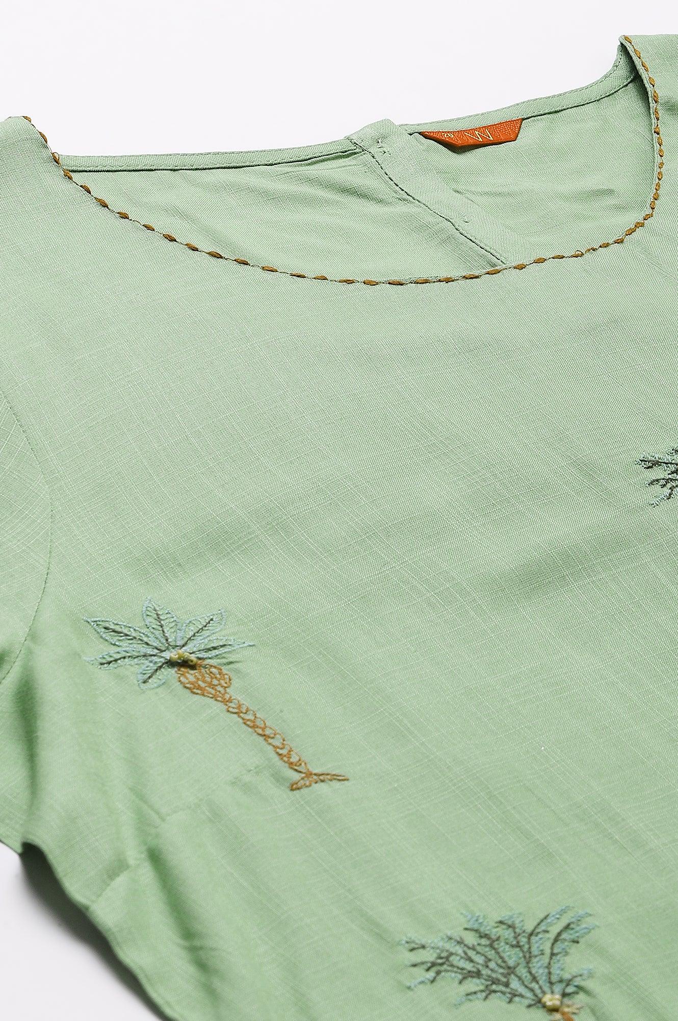 Light Green Plus Size Embroidered kurta With Printed Parallel Pants And Dupatta - Image 9