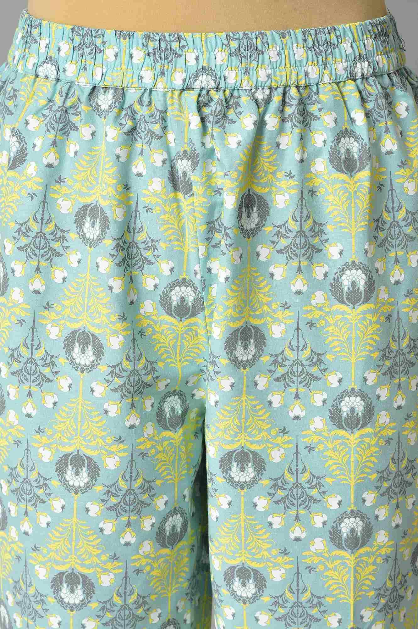Light Green Printed kurta And Pants Co-Ord Set - Image 6