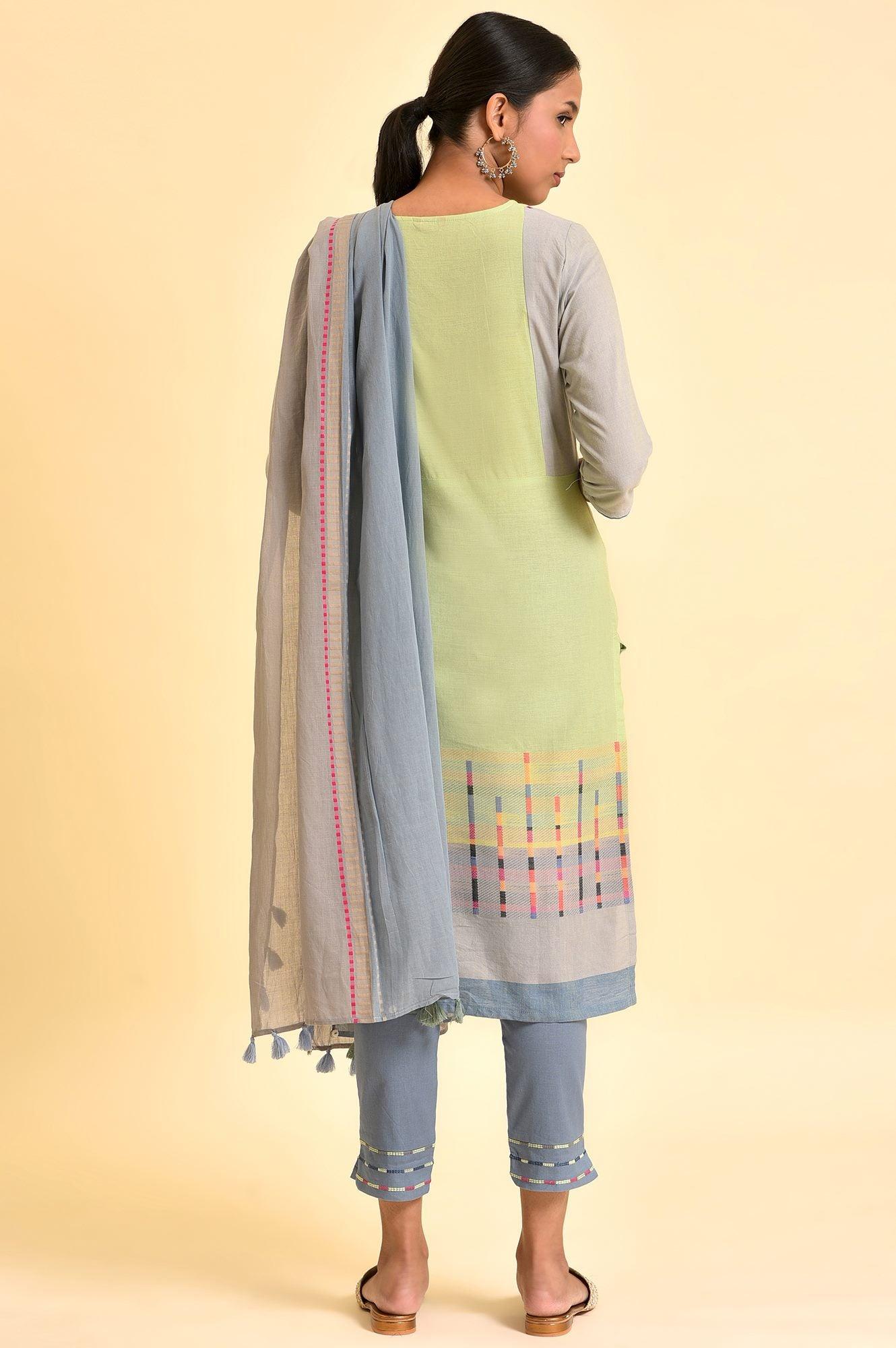 Light Green Yarn-Dyed Kurta, Pants And Dupatta Set - Image 3