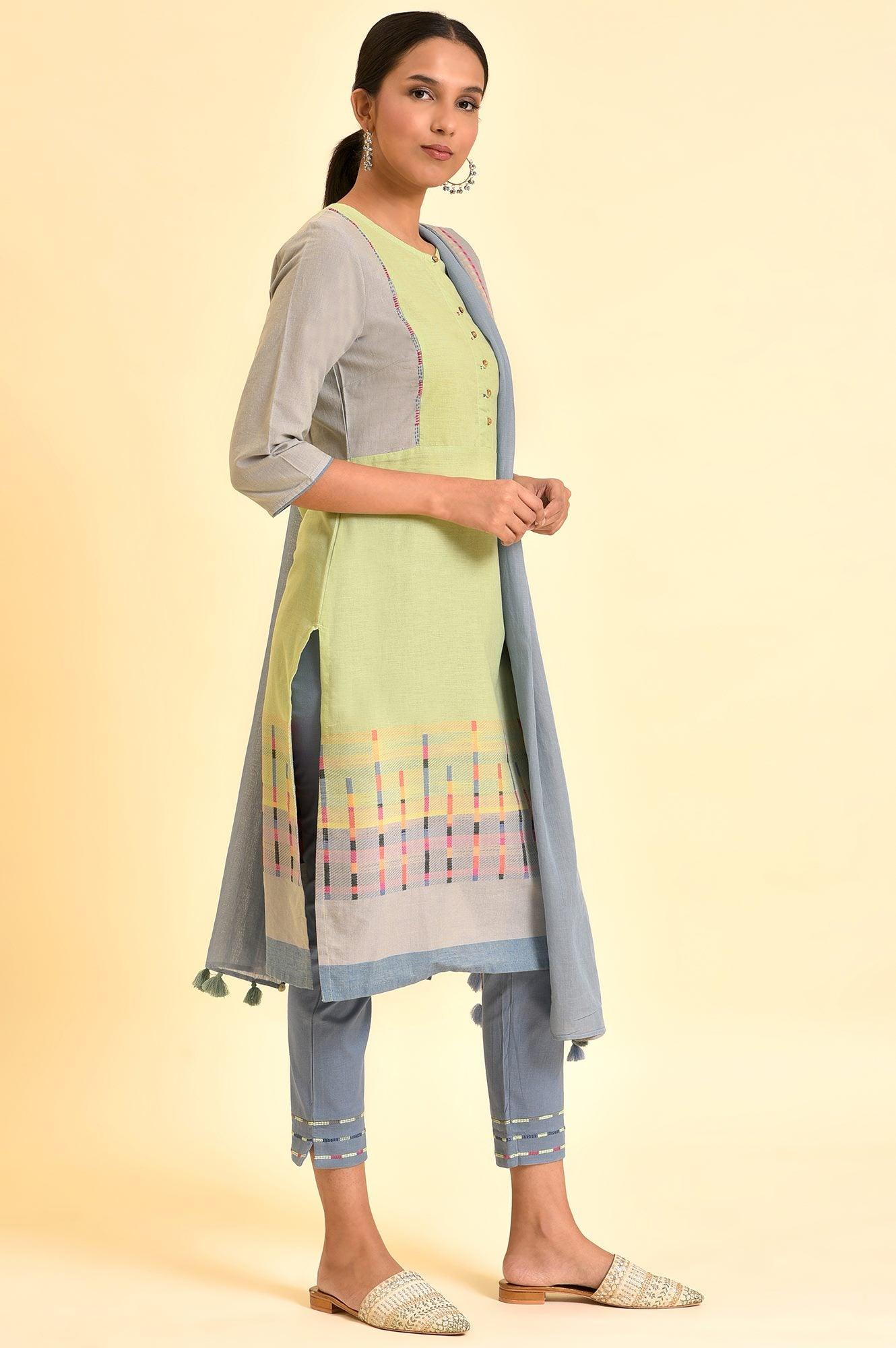 Light Green Yarn-Dyed Kurta, Pants And Dupatta Set - Image 5