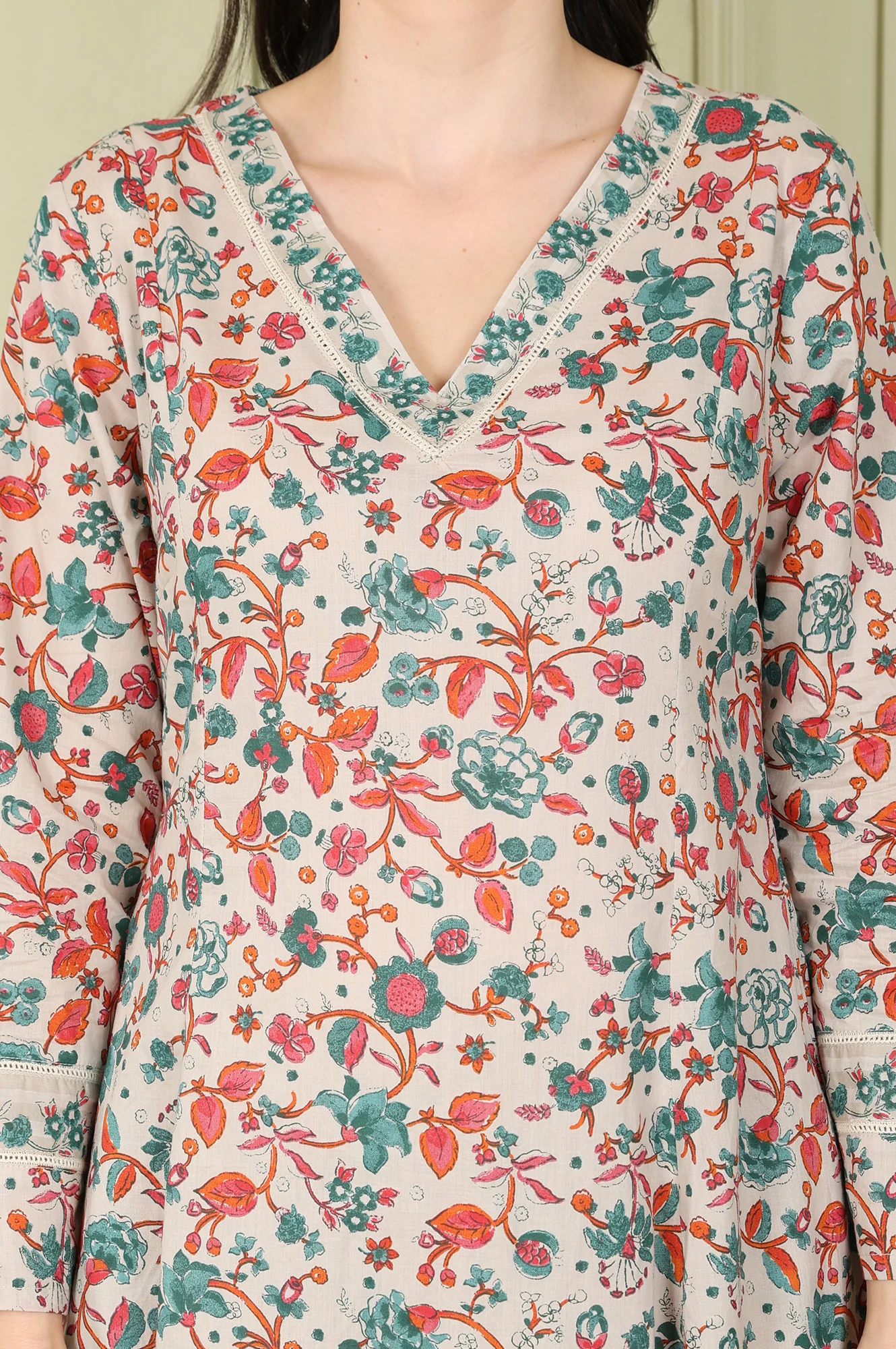 Light Grey Pure Cotton Flared Kurta And Pants Co-Ord Set With Floral Motifs All-Over - Image 3