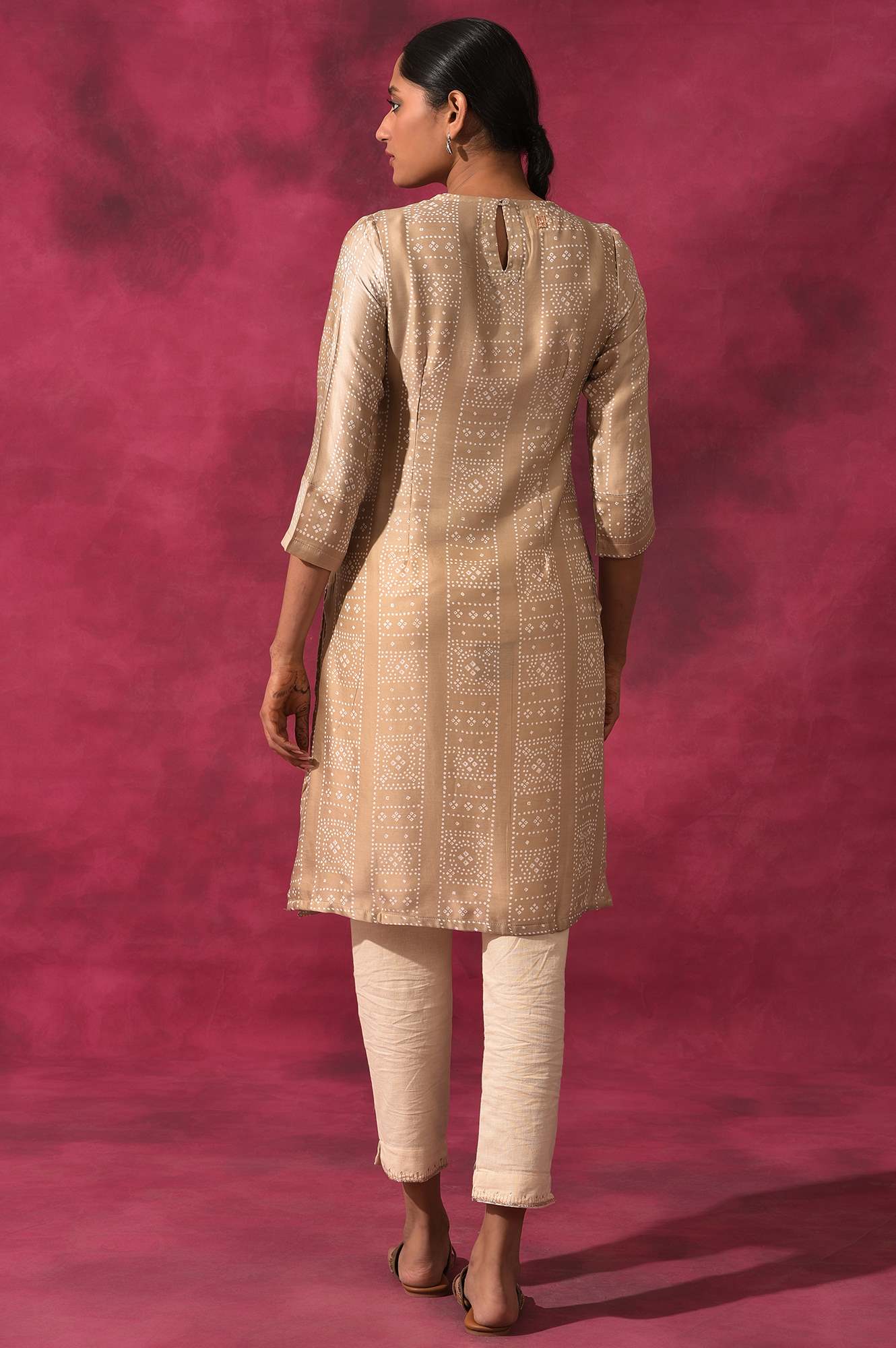 Light Grey V-Neck Lustrous Satin kurta - Image 2