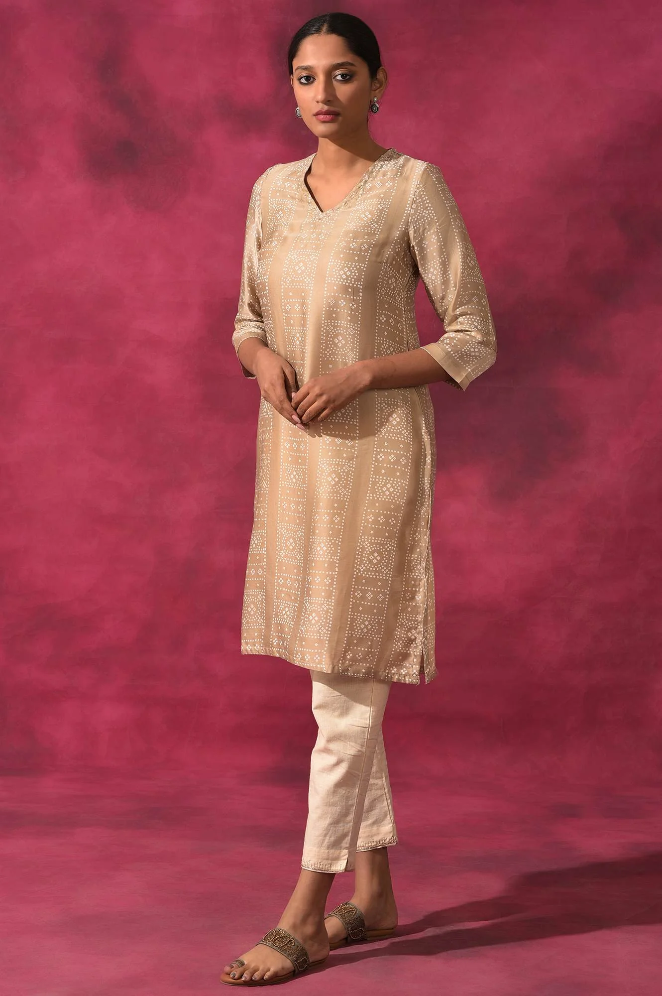 Light Grey V-Neck Lustrous Satin kurta - Image 3