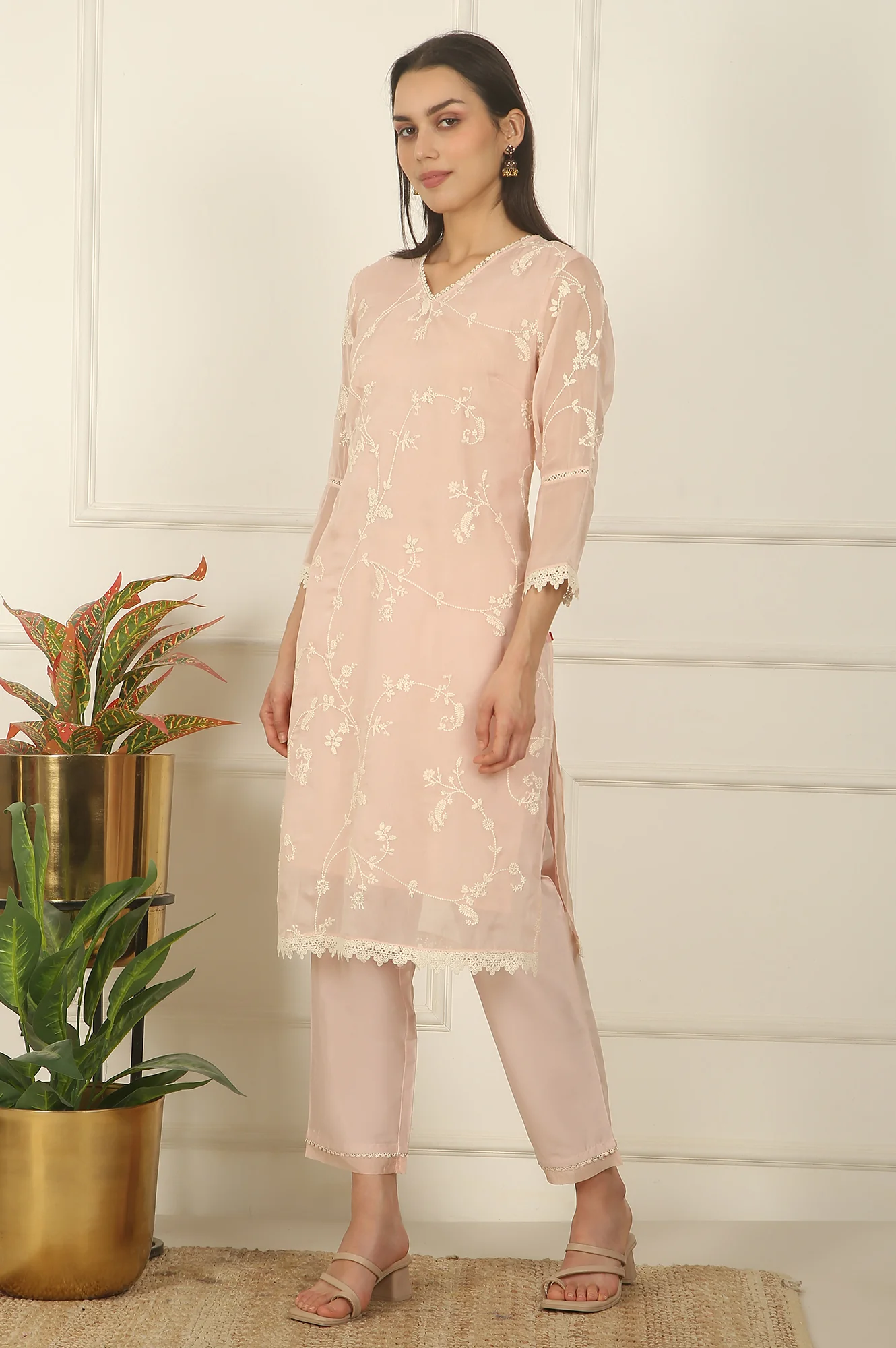 Light Pink Embroidered Organza Kurta, Pants and Dupatta Set - Image 4