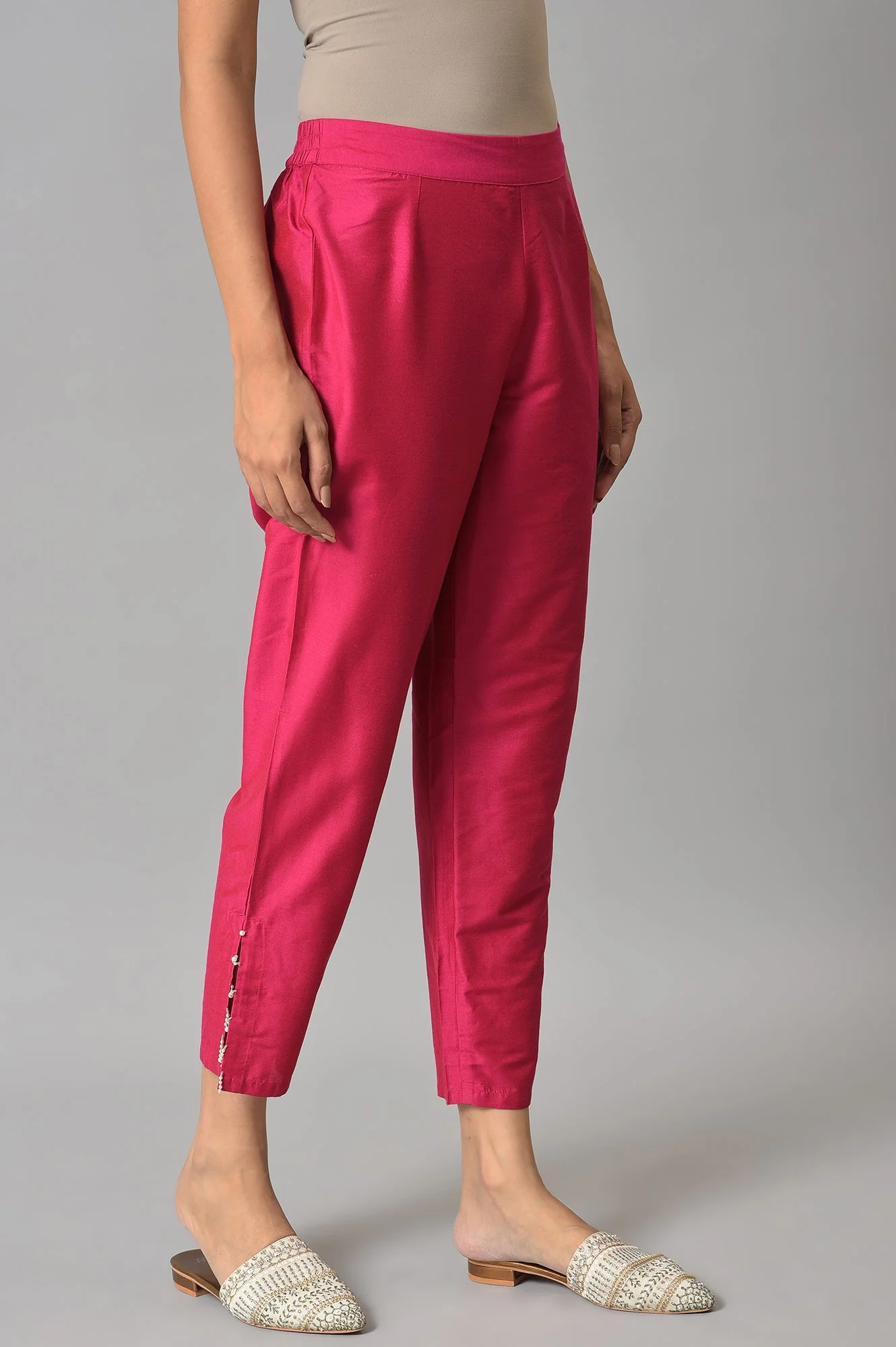 Light Pink Geometric Printed Sequins Shantung Straight Kurta and Slim Pant Set - Image 4