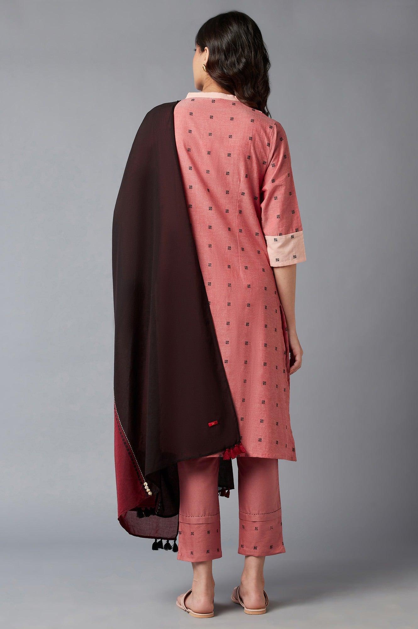Light Red Dobby Collared-V kurta With Black Slim Pants And Dupatta - Image 2