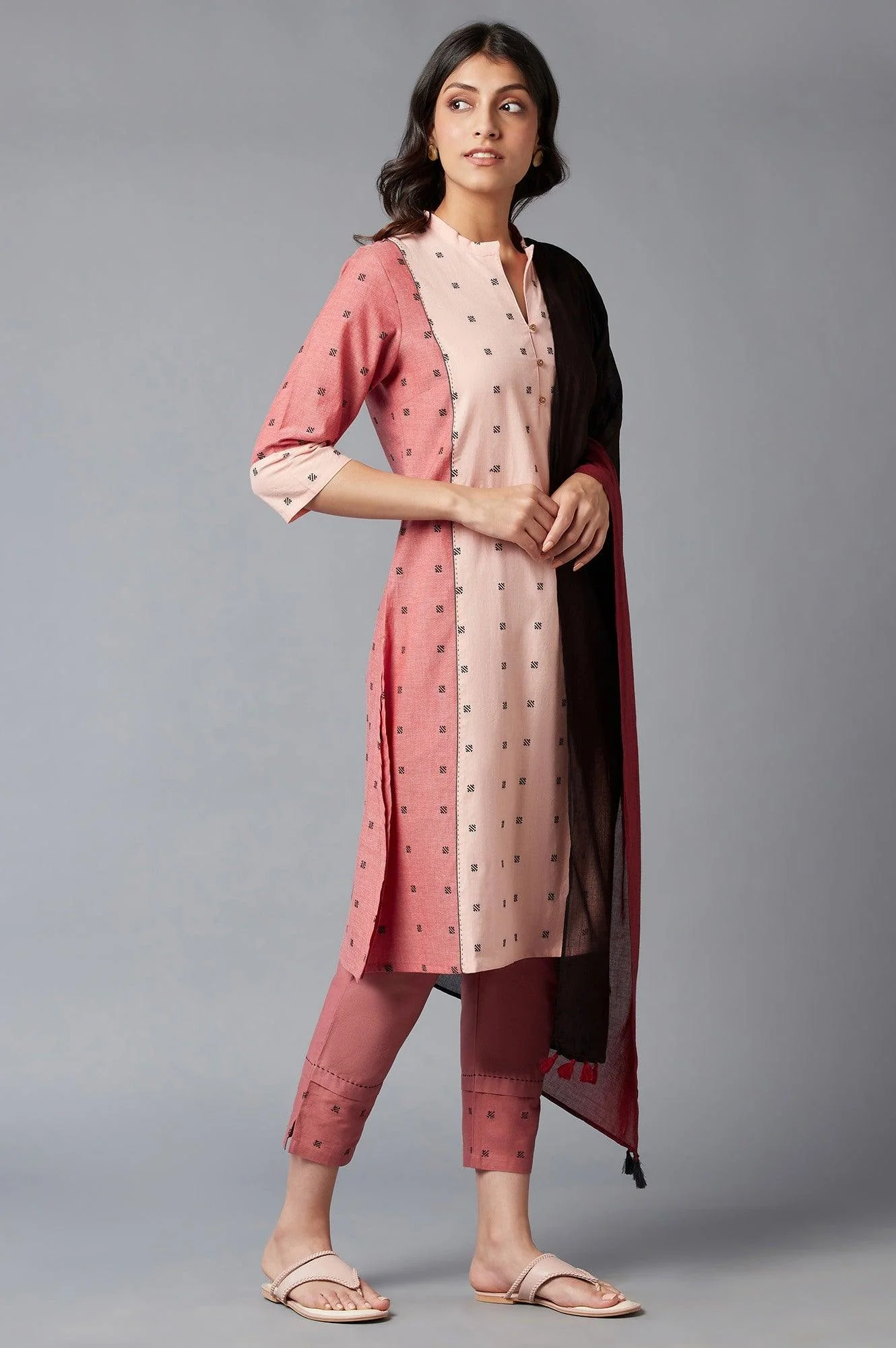 Light Red Dobby Collared-V kurta With Black Slim Pants And Dupatta - Image 4