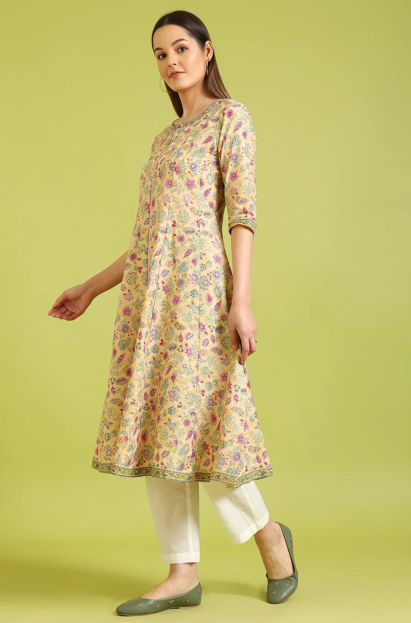 Light Yellow Floral Glitter Printed Pure Cotton Anarkali Kurta and Pants Set - Image 5