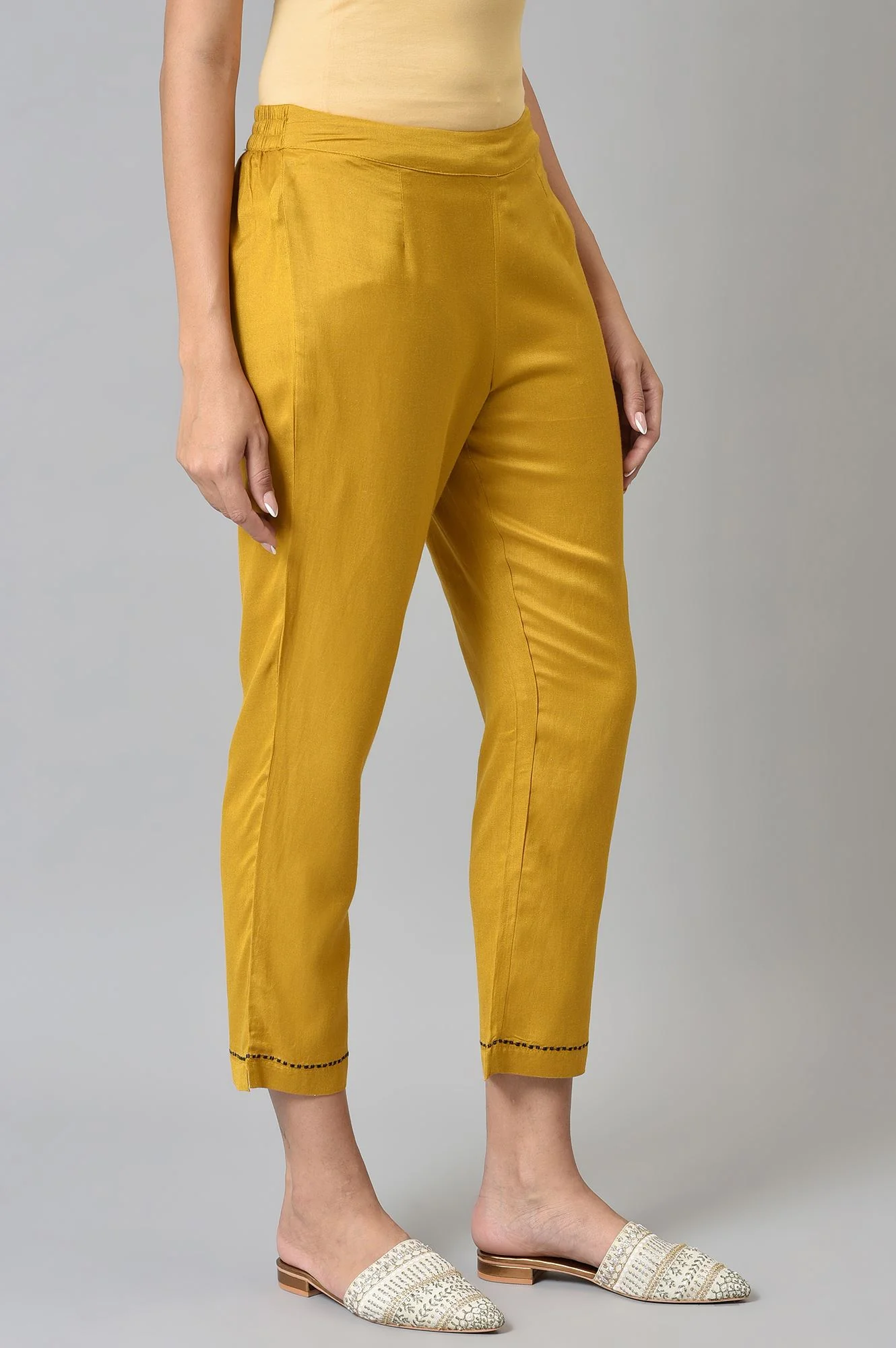 Light Yellow Solid Thread Embroidered Pure Cotton A-Line Kurta and Straight Pant Set - Image 4