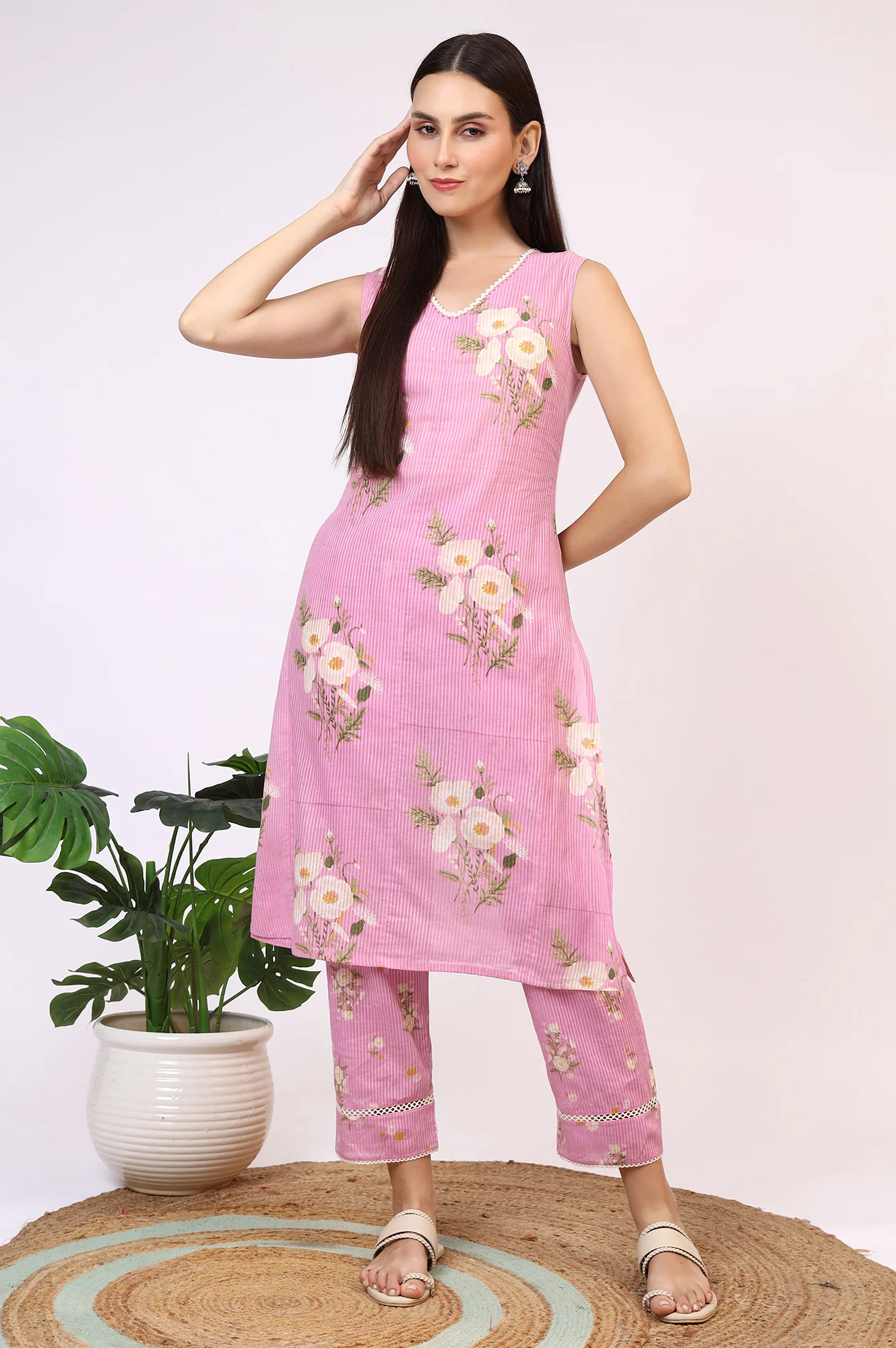 Lilac Floral Printed Pure Cotton Straight Kurta and Pants Co-ord Set - Image 2