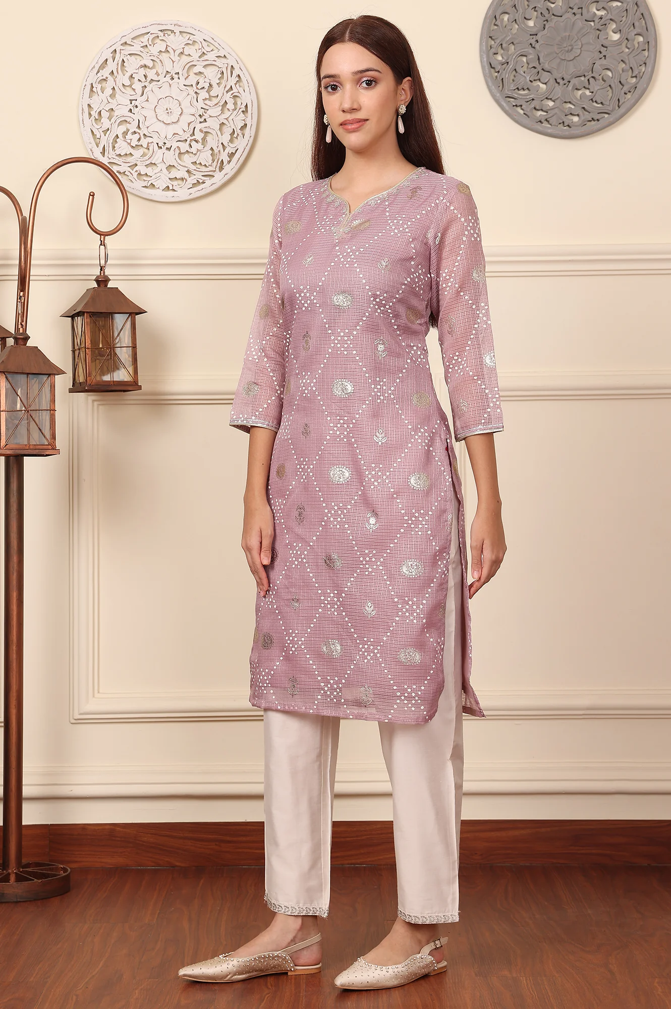Lilac Foil Printed Kota Doriya Kurta With Zari Embroidered Neck - Image 6