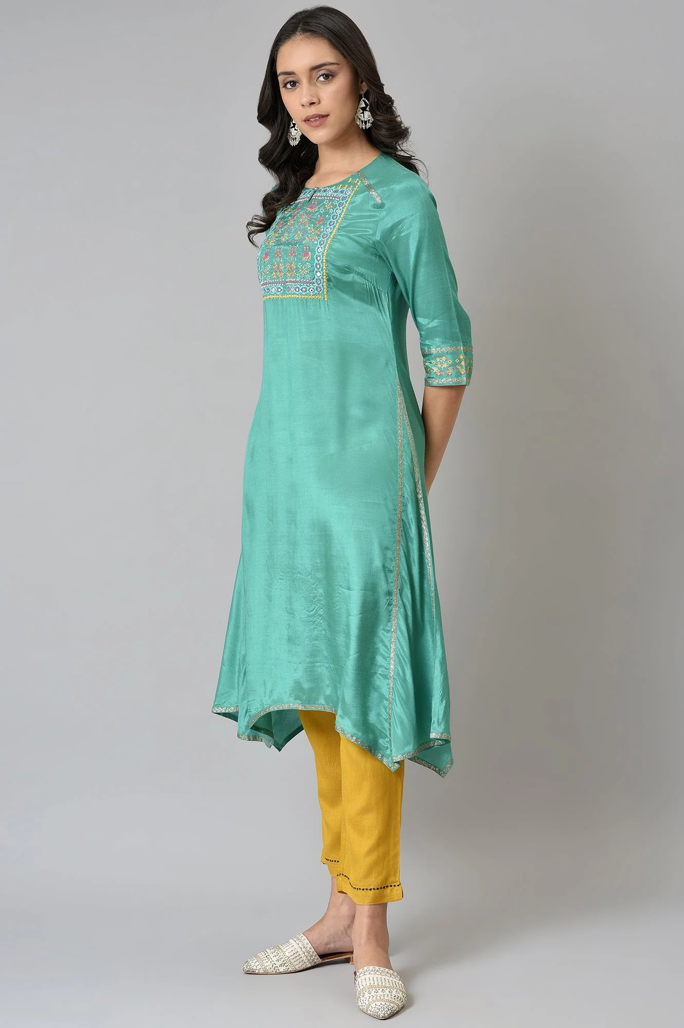 Marine Green Embroidered And Mirror Work kurta - Image 3