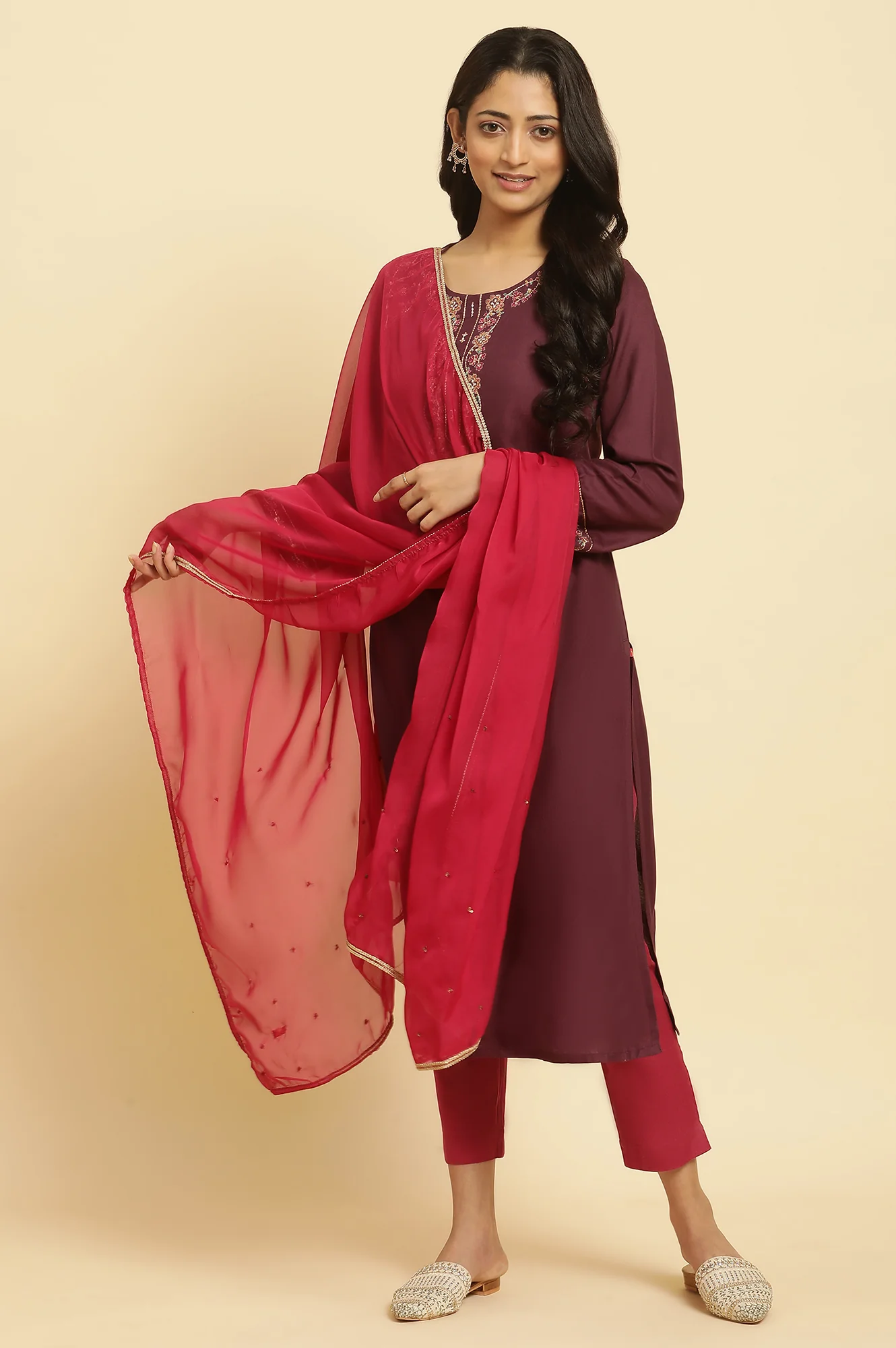 Maroon Chiffon Embellished Festive Dupatta - Image 4